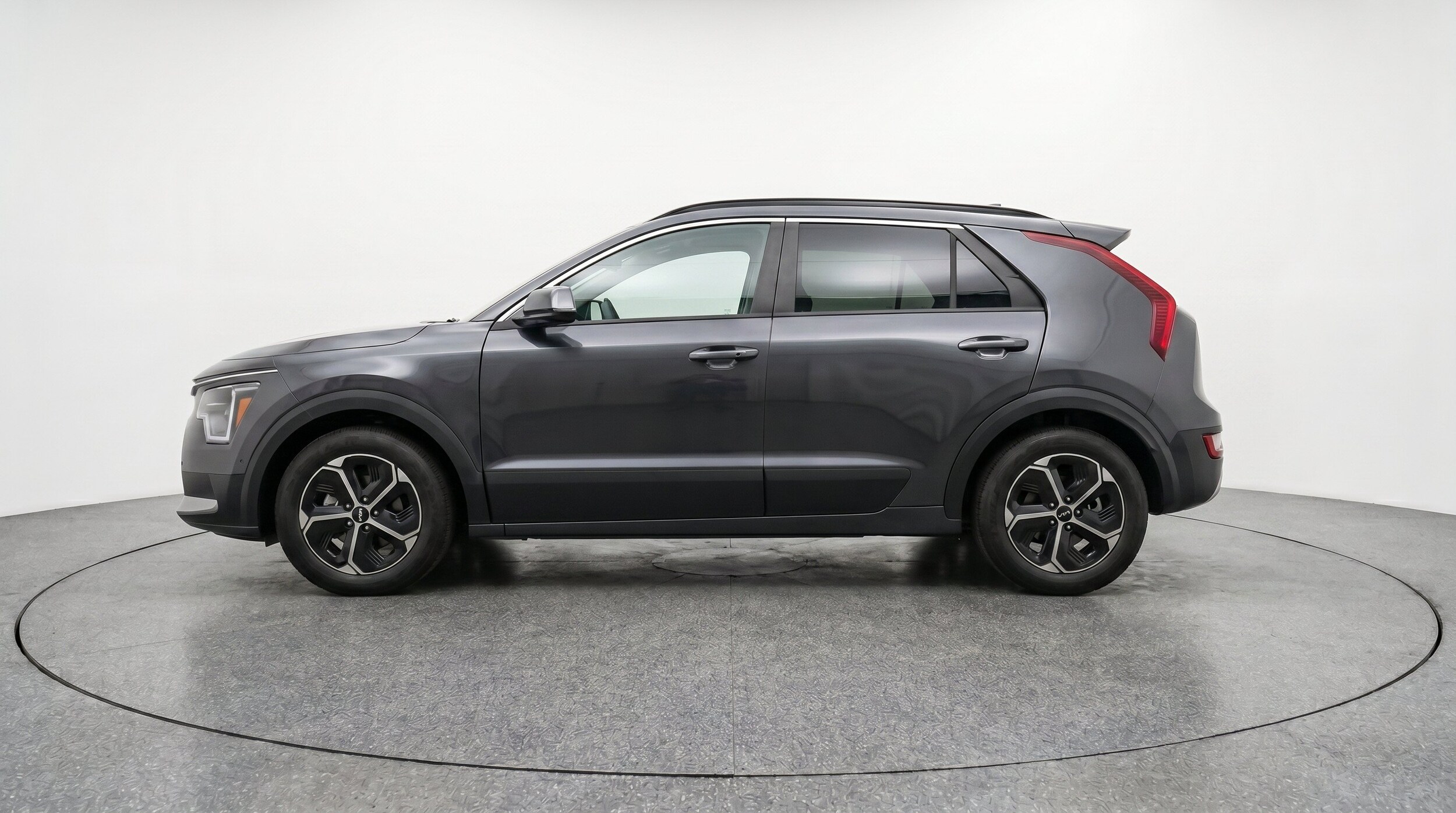 Thumbnail: 2026 Kia Niro - 5