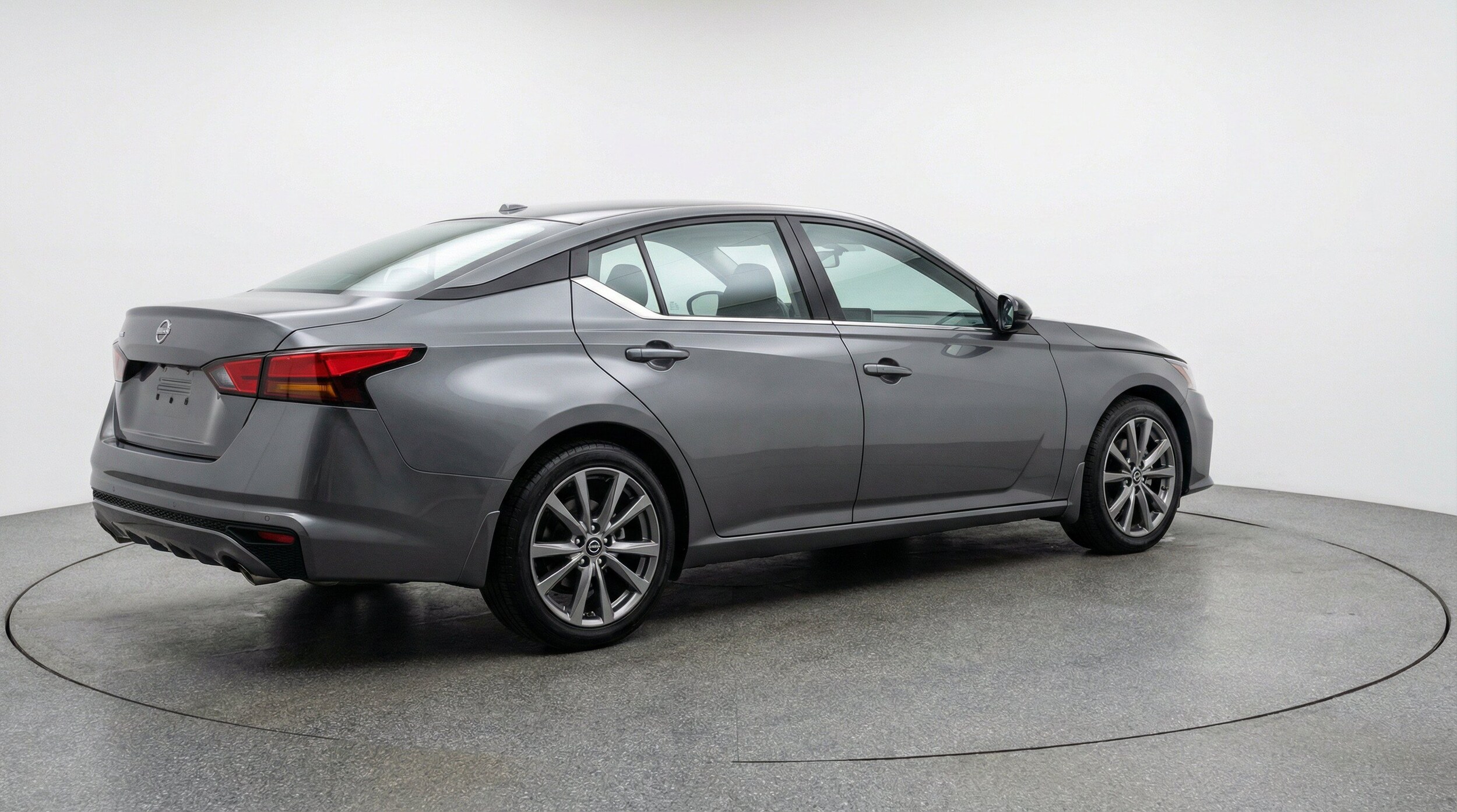 Thumbnail: 2025 Nissan Altima - 9