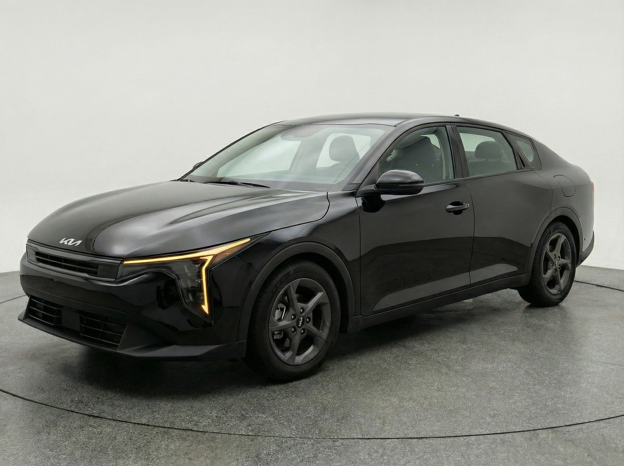 Thumbnail: 2025 Kia K4 - 3