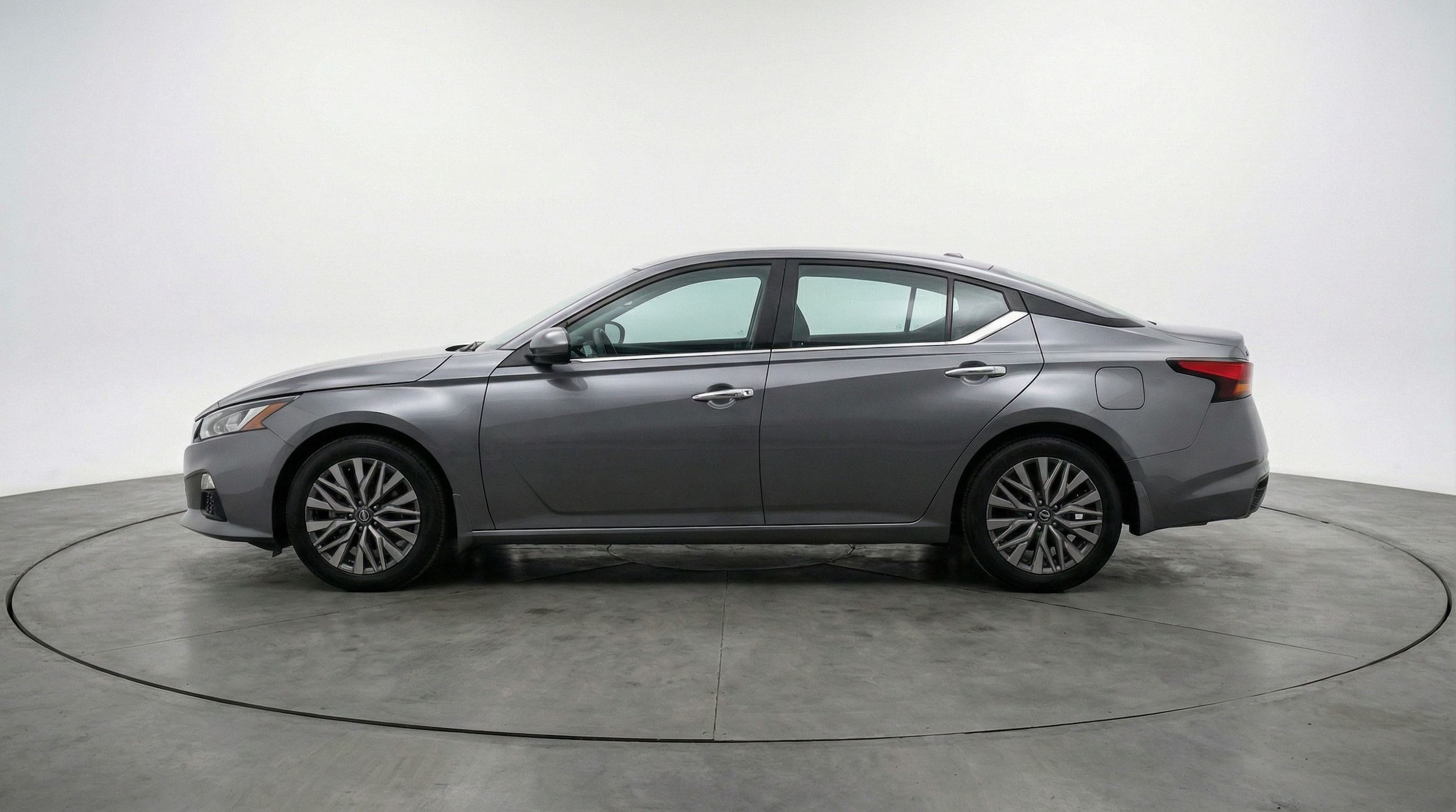 Thumbnail: 2025 Nissan Altima - 4