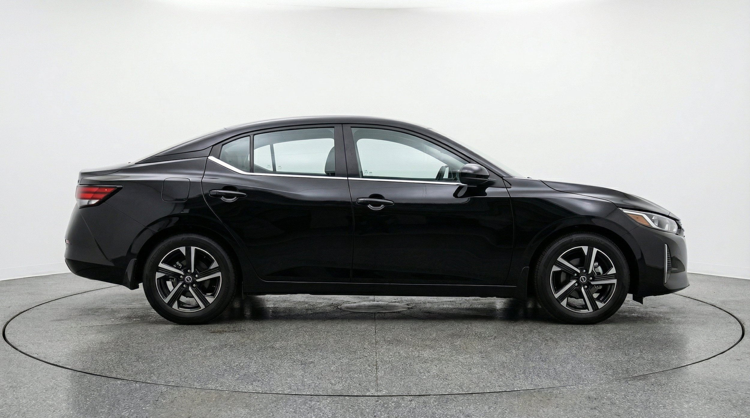 Thumbnail: 2025 Nissan Sentra - 11
