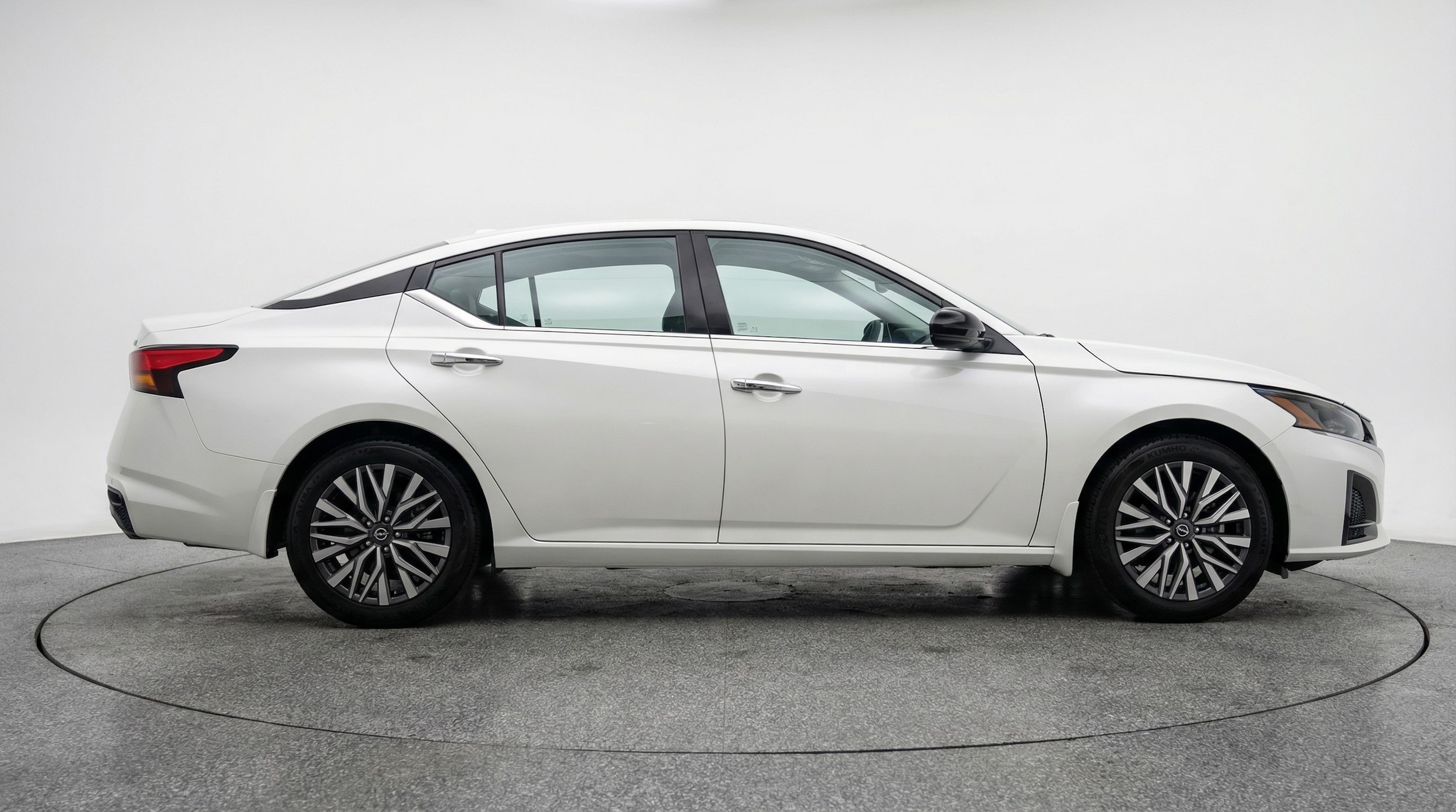 Thumbnail: 2025 Nissan Altima - 8