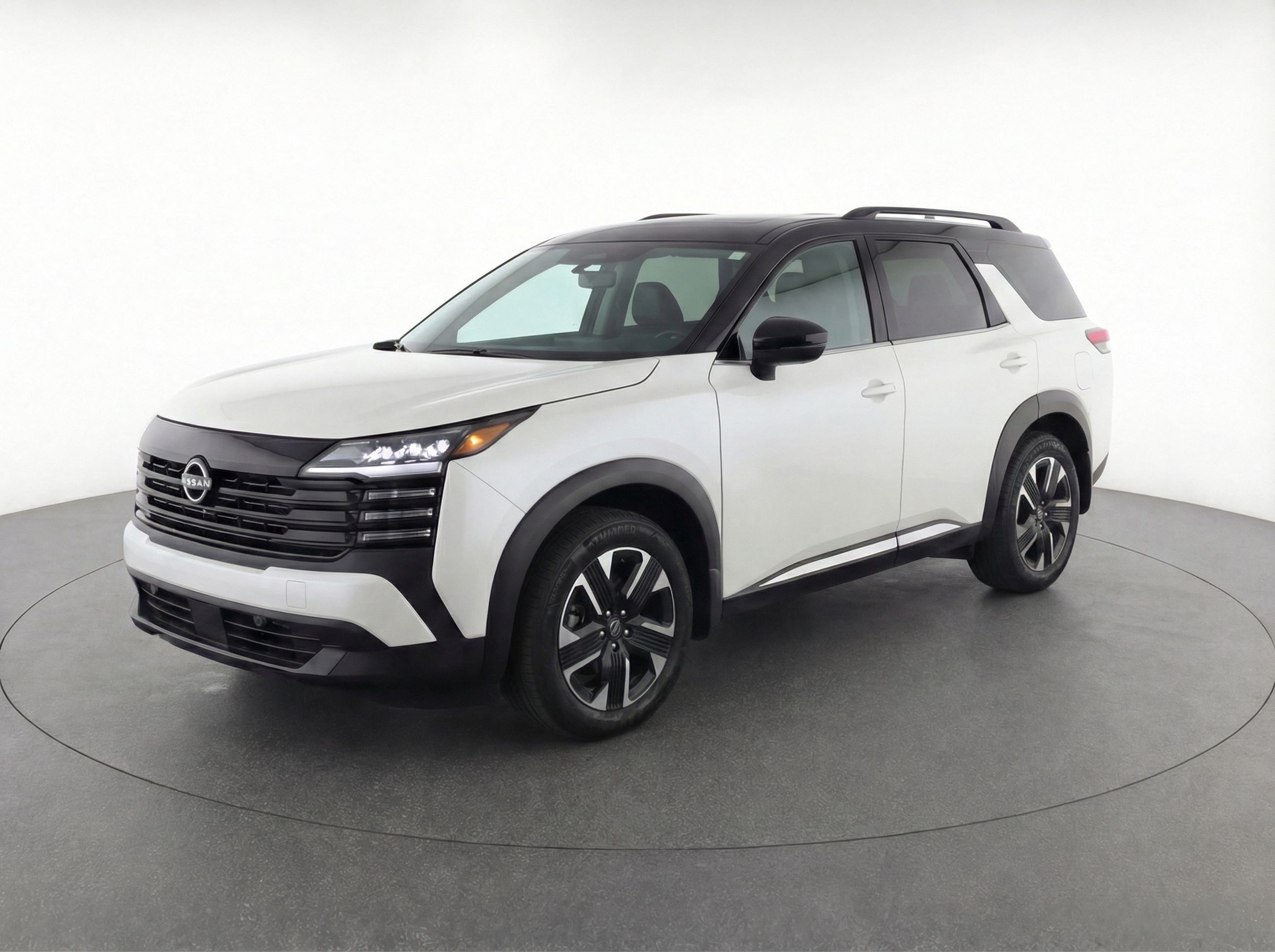 Thumbnail: 2025 Nissan Kicks - 3