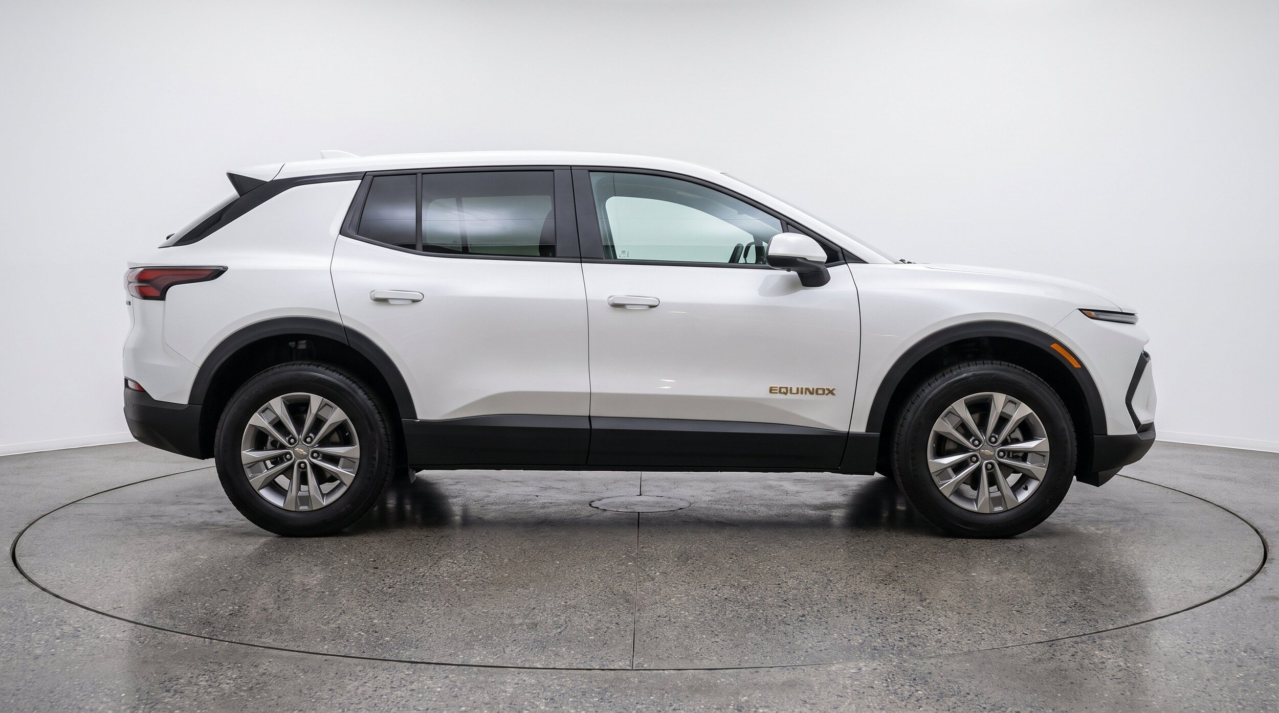 Thumbnail: 2025 Chevrolet Equinox - 10