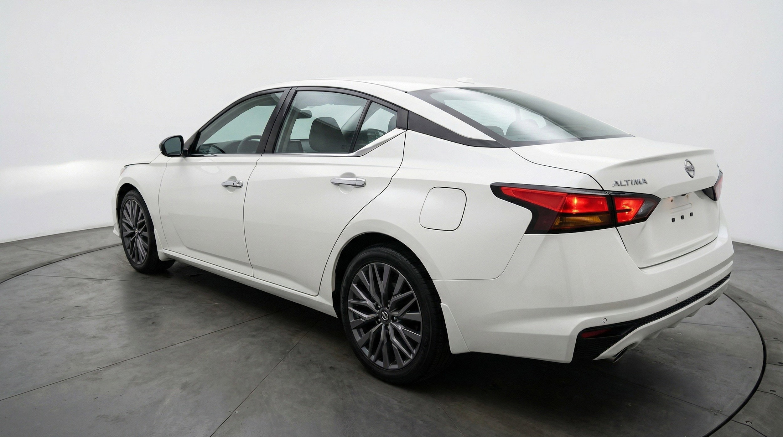 Thumbnail: 2025 Nissan Altima - 6