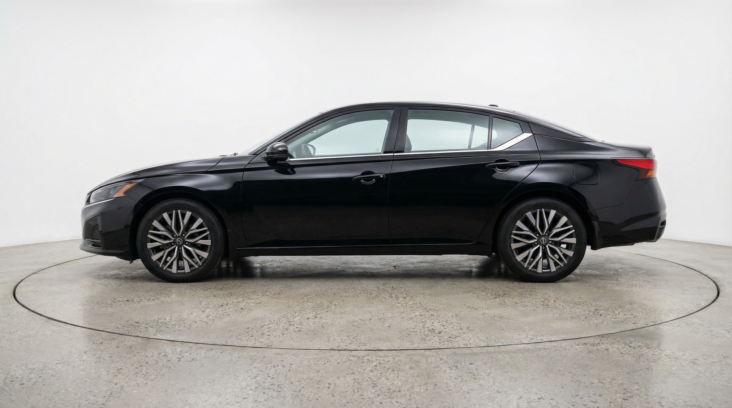 Thumbnail: 2025 Nissan Altima - 4