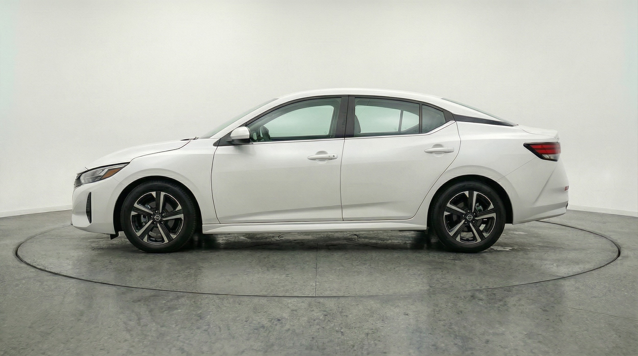 Thumbnail: 2025 Nissan Sentra - 4