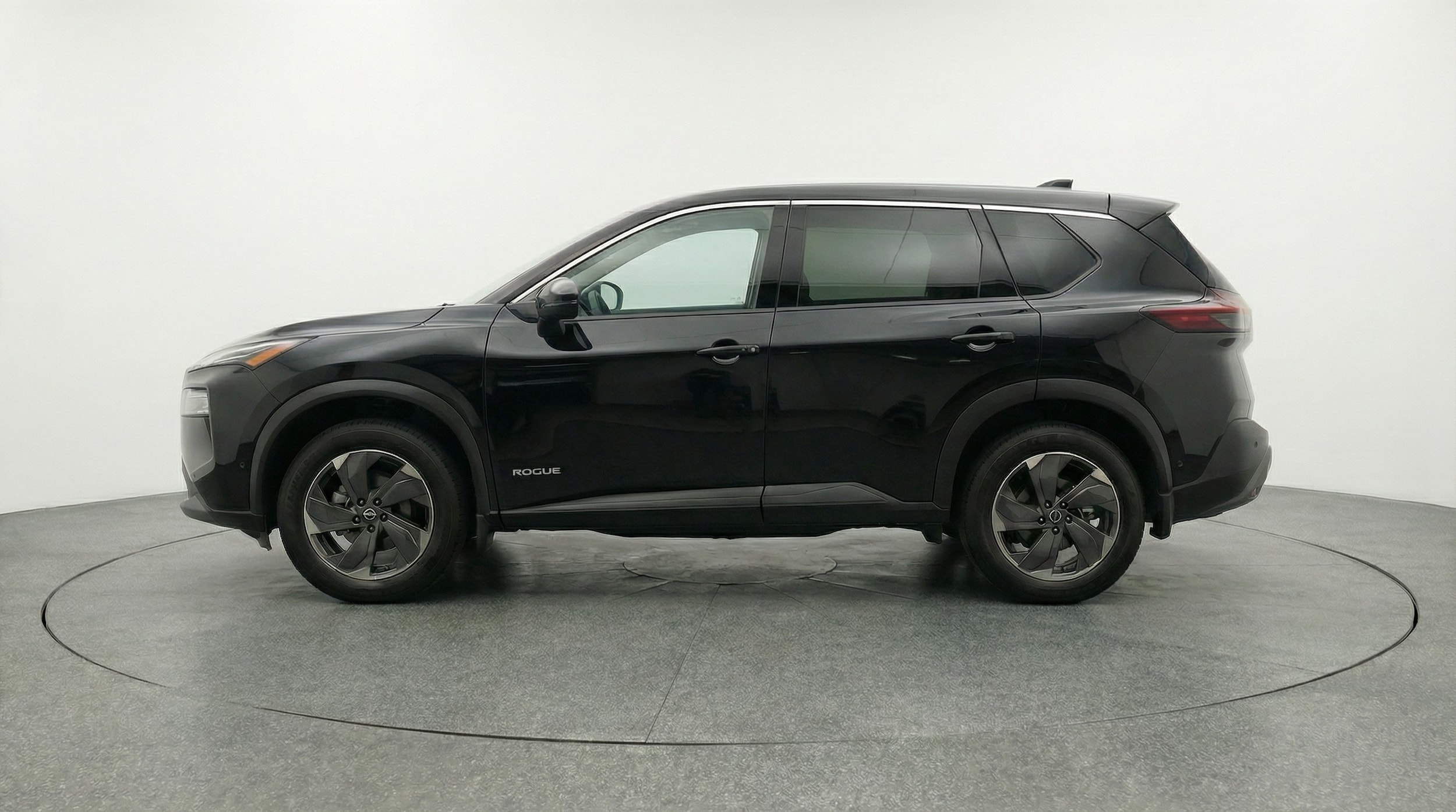 Thumbnail: 2025 Nissan Rogue - 4