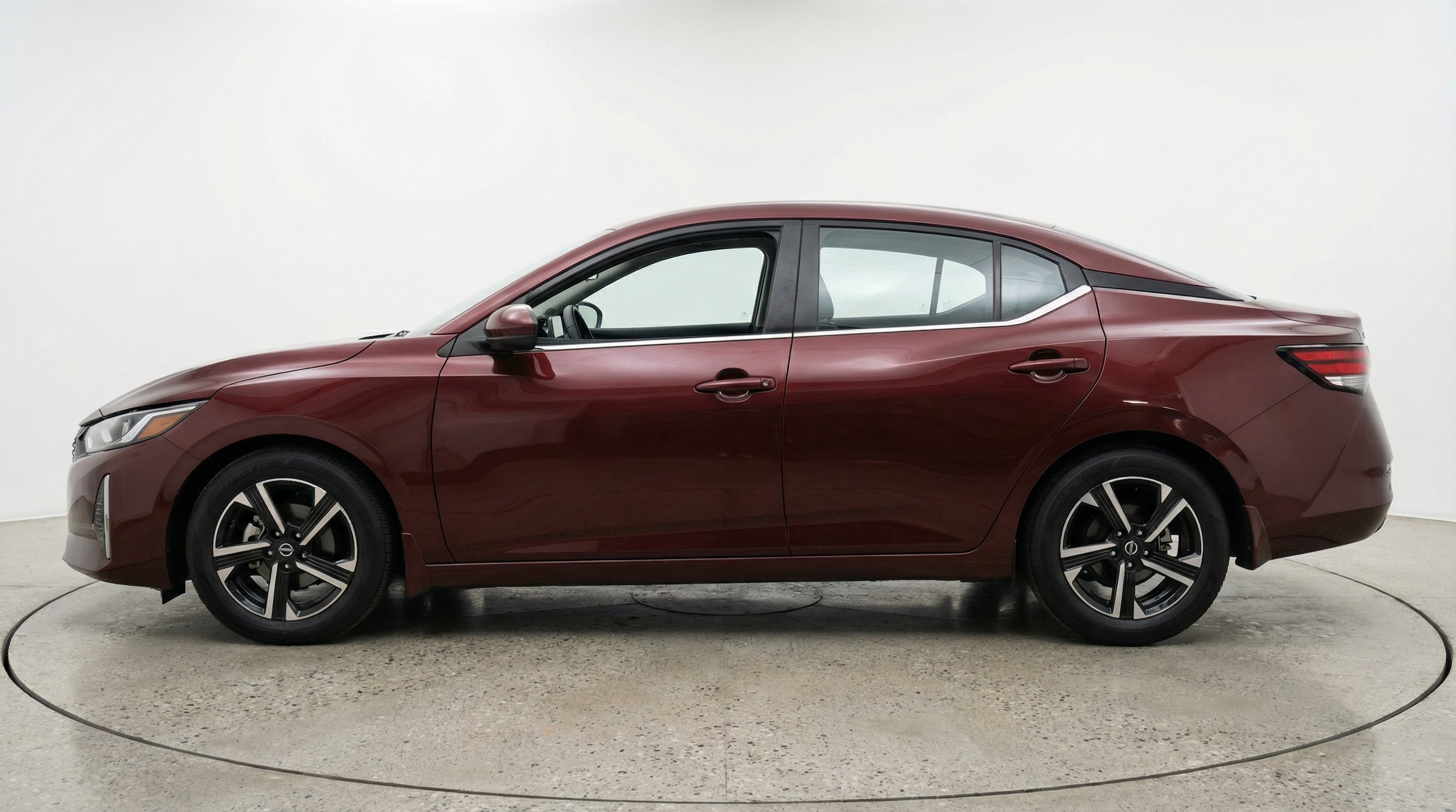 Thumbnail: 2025 Nissan Sentra - 4