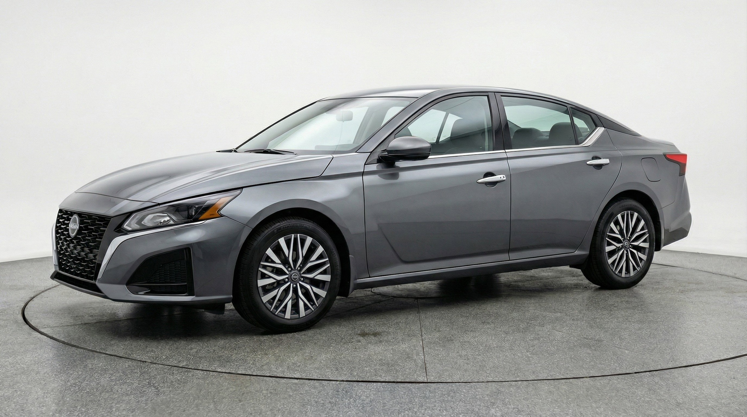 Thumbnail: 2025 Nissan Altima - 3