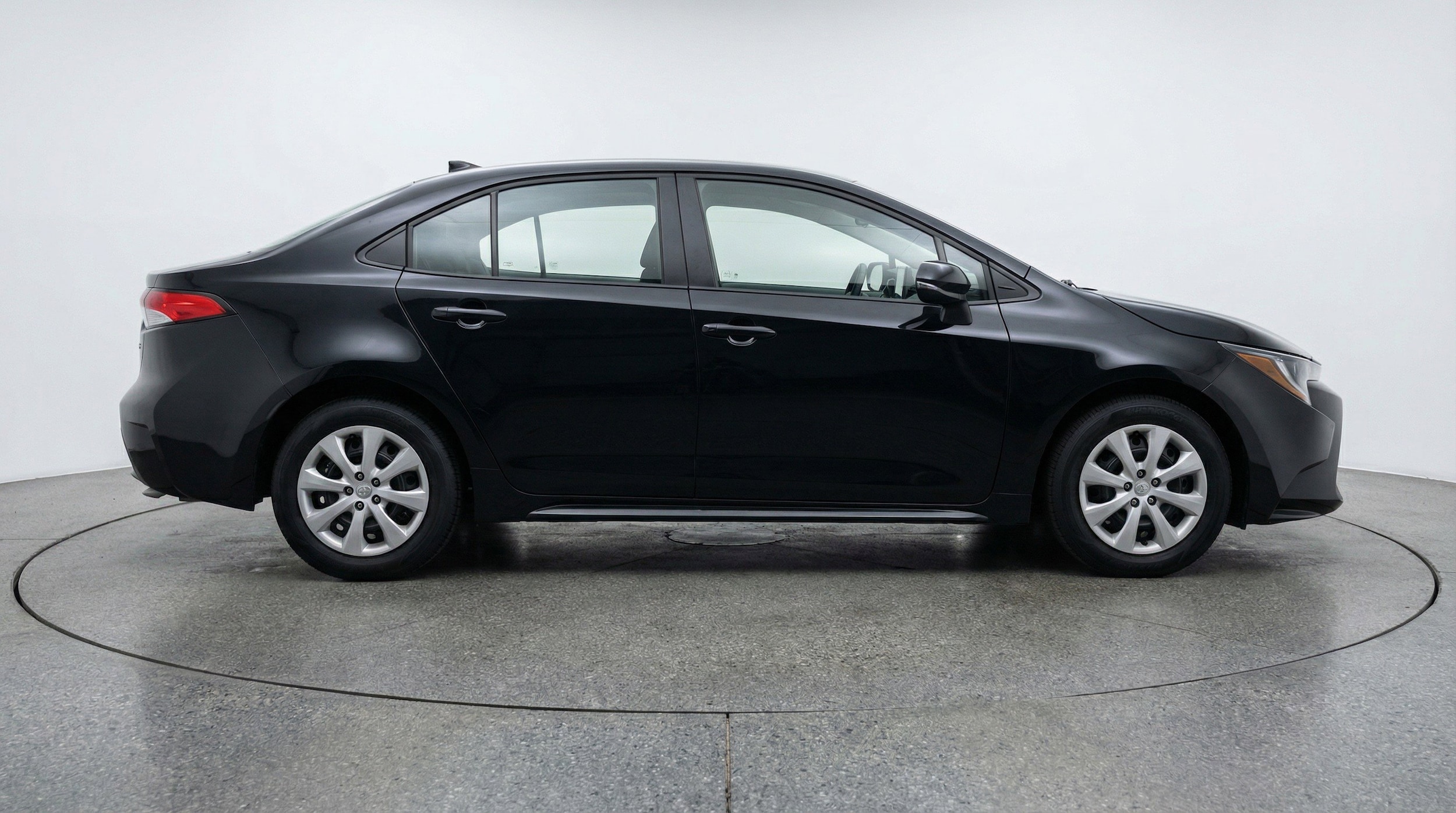 Thumbnail: 2025 Toyota Corolla - 11