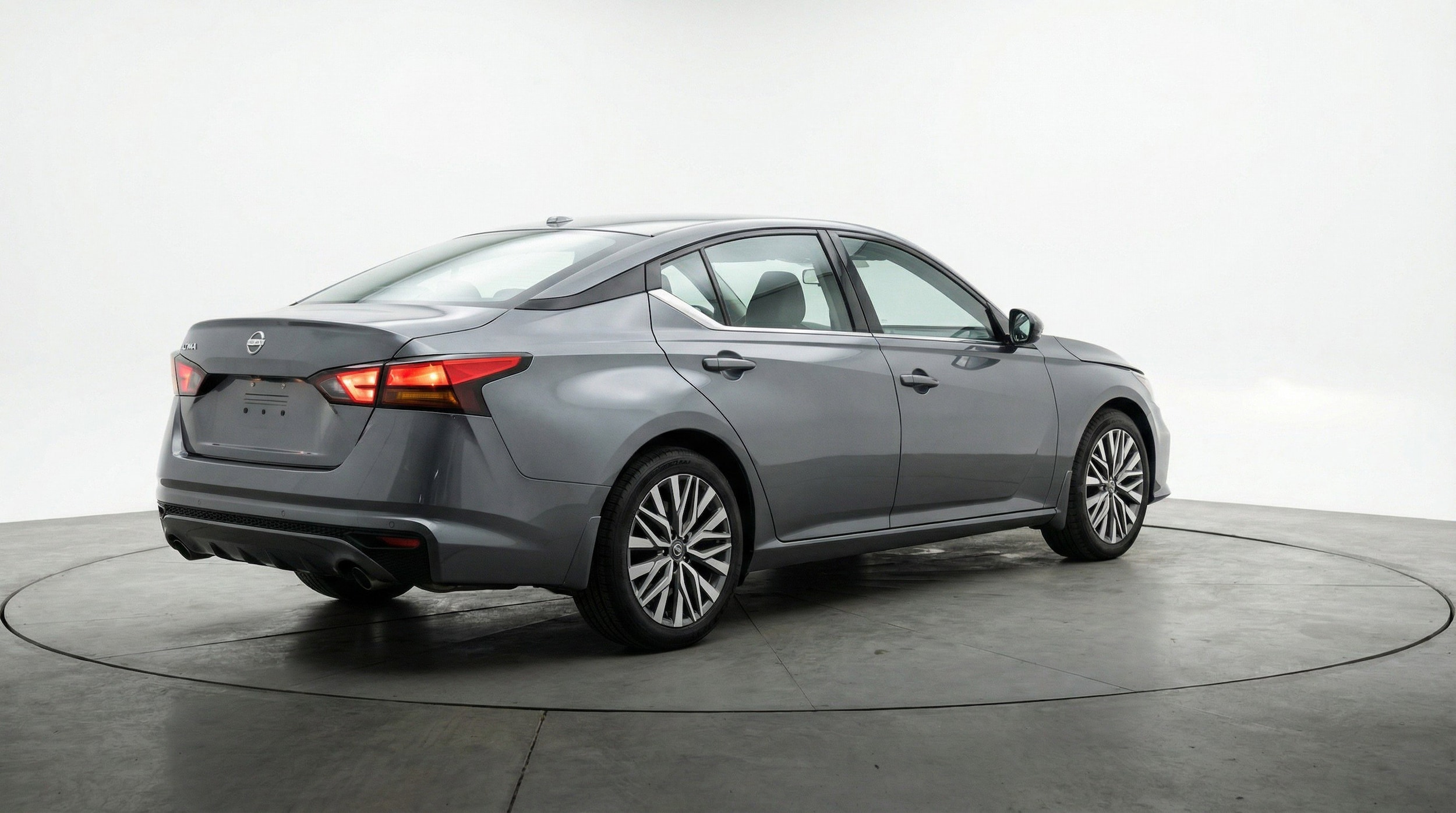 Thumbnail: 2025 Nissan Altima - 9