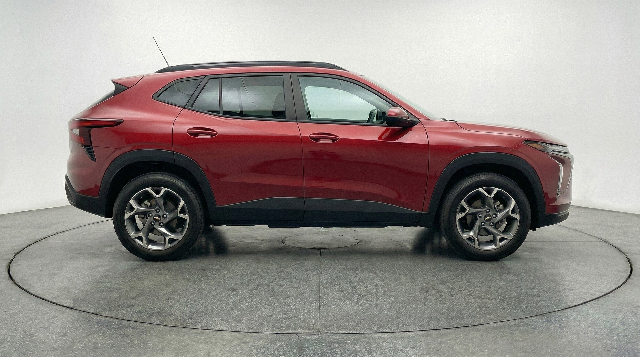 Thumbnail: 2025 Chevrolet Trax - 11