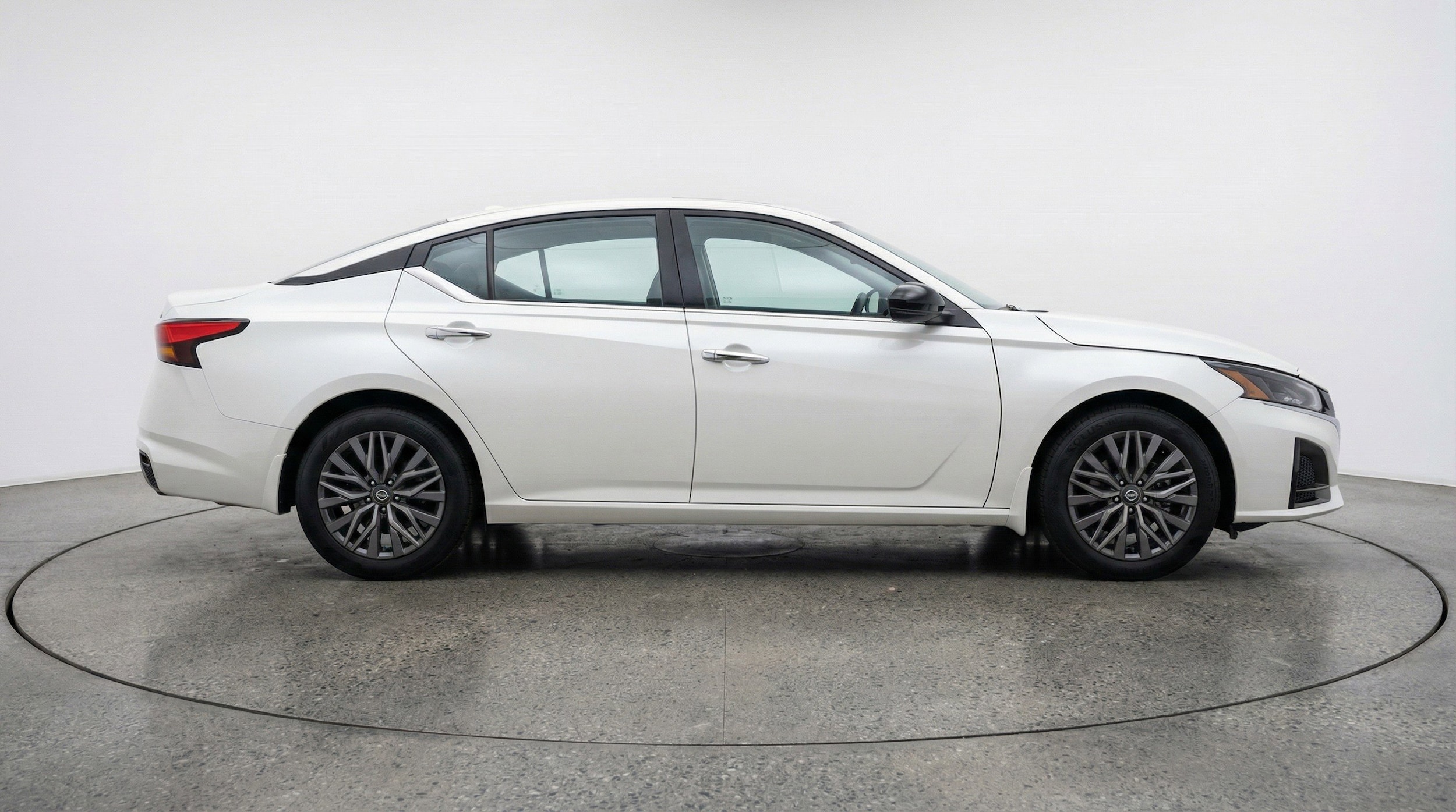 Thumbnail: 2025 Nissan Altima - 11