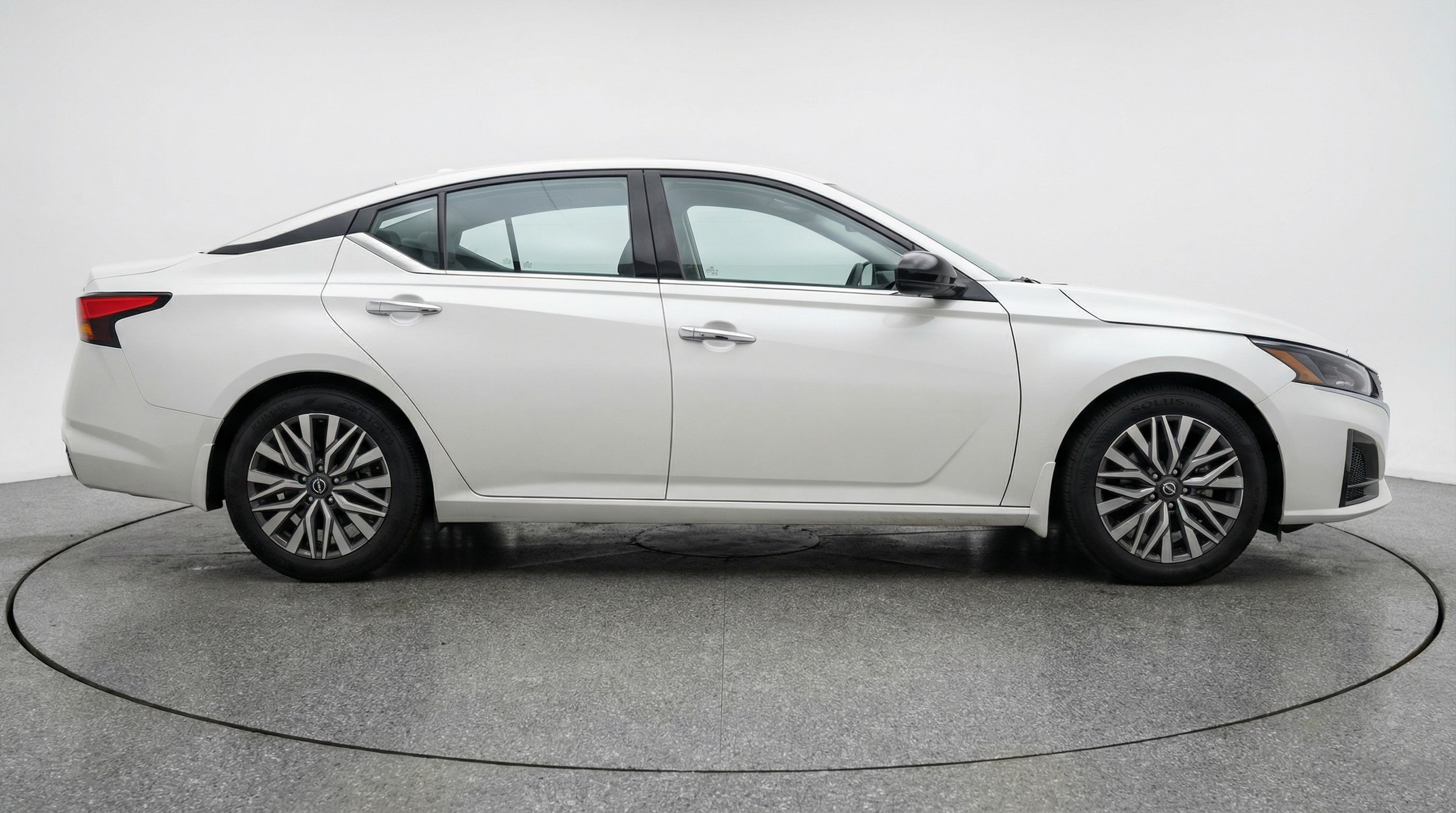 Thumbnail: 2025 Nissan Altima - 8