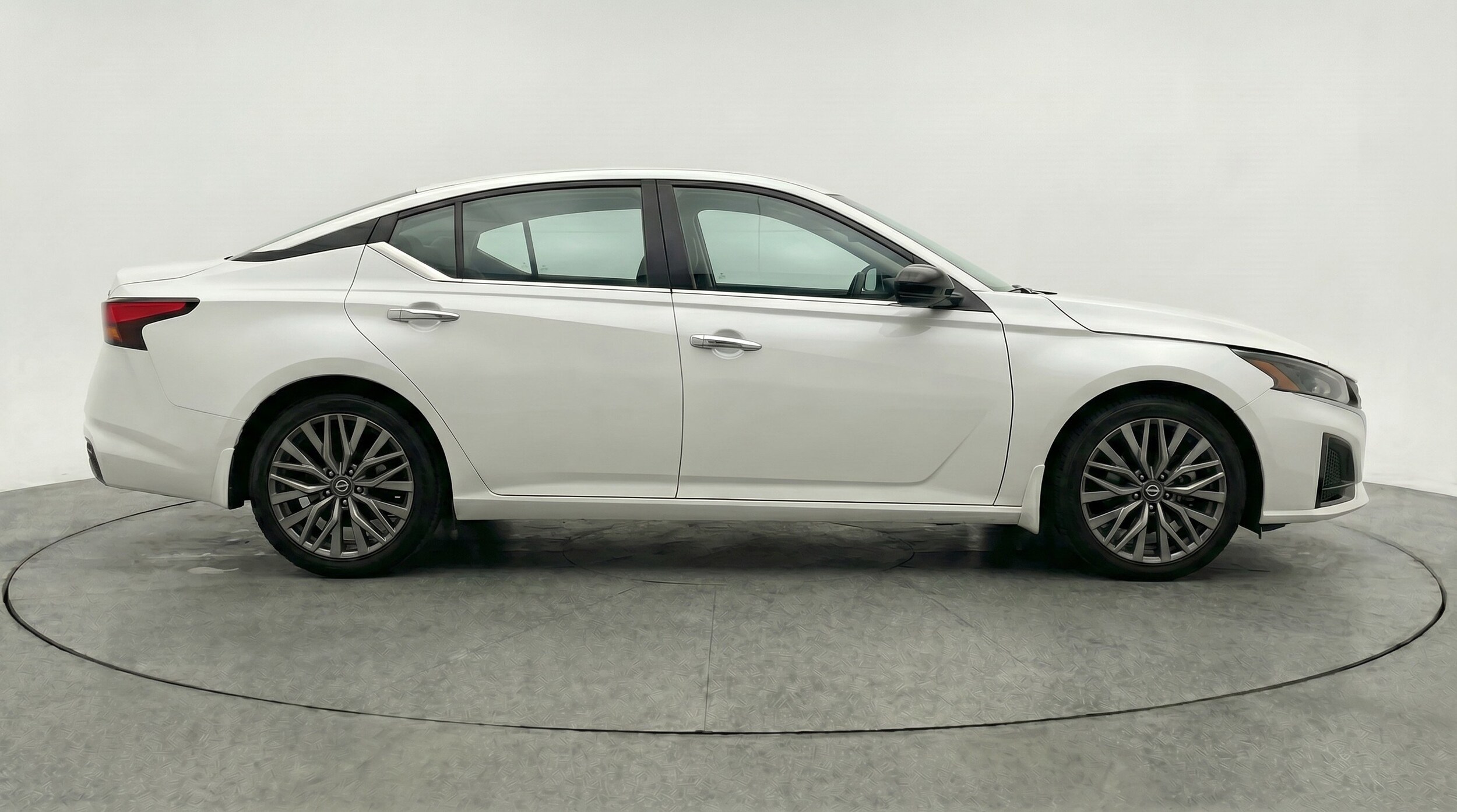 Thumbnail: 2025 Nissan Altima - 11
