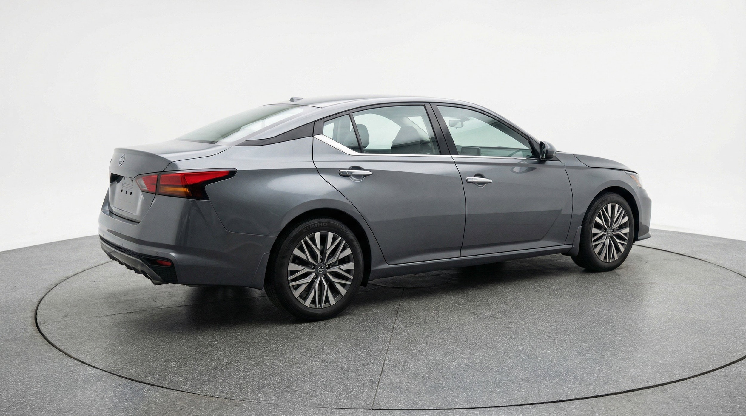 Thumbnail: 2025 Nissan Altima - 9