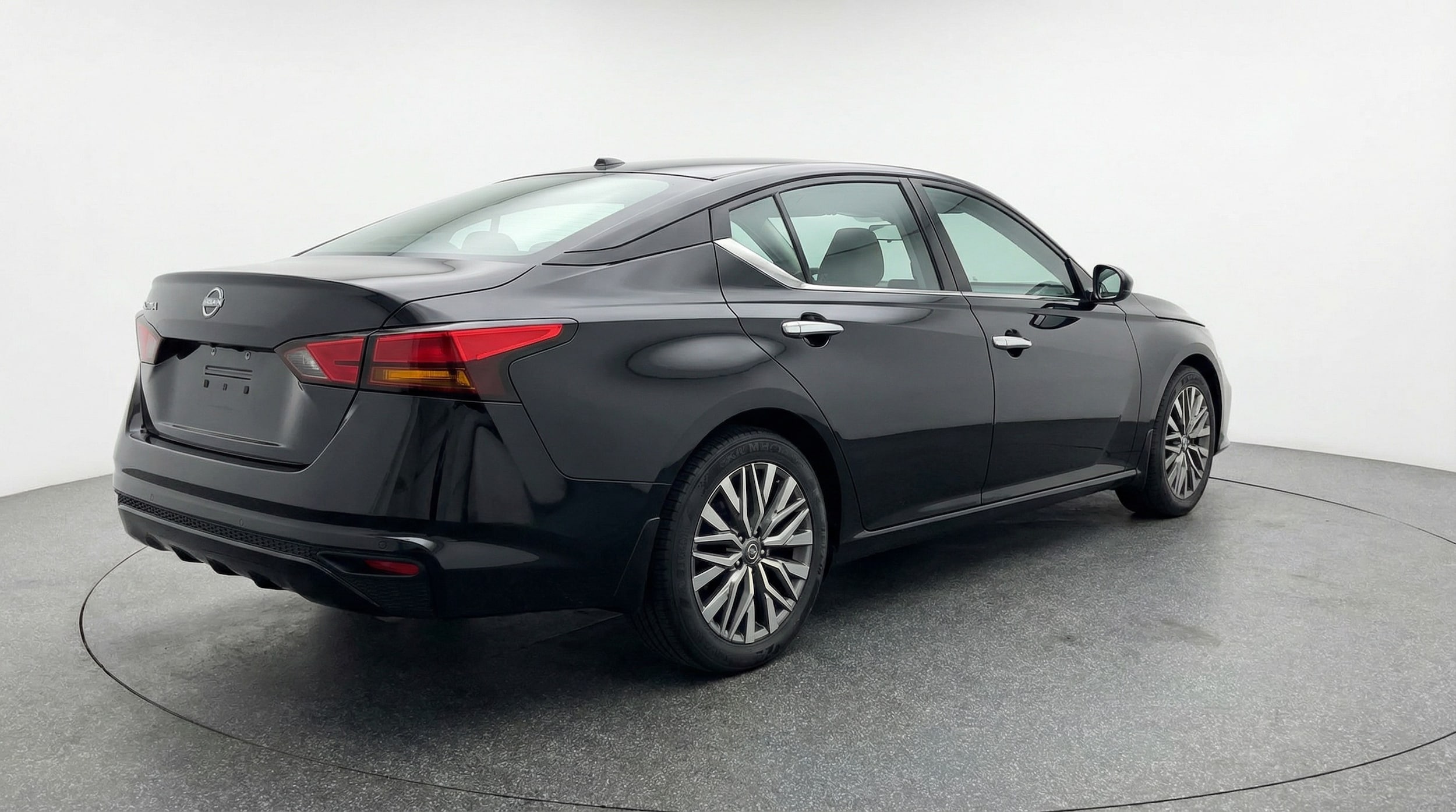 Thumbnail: 2025 Nissan Altima - 7