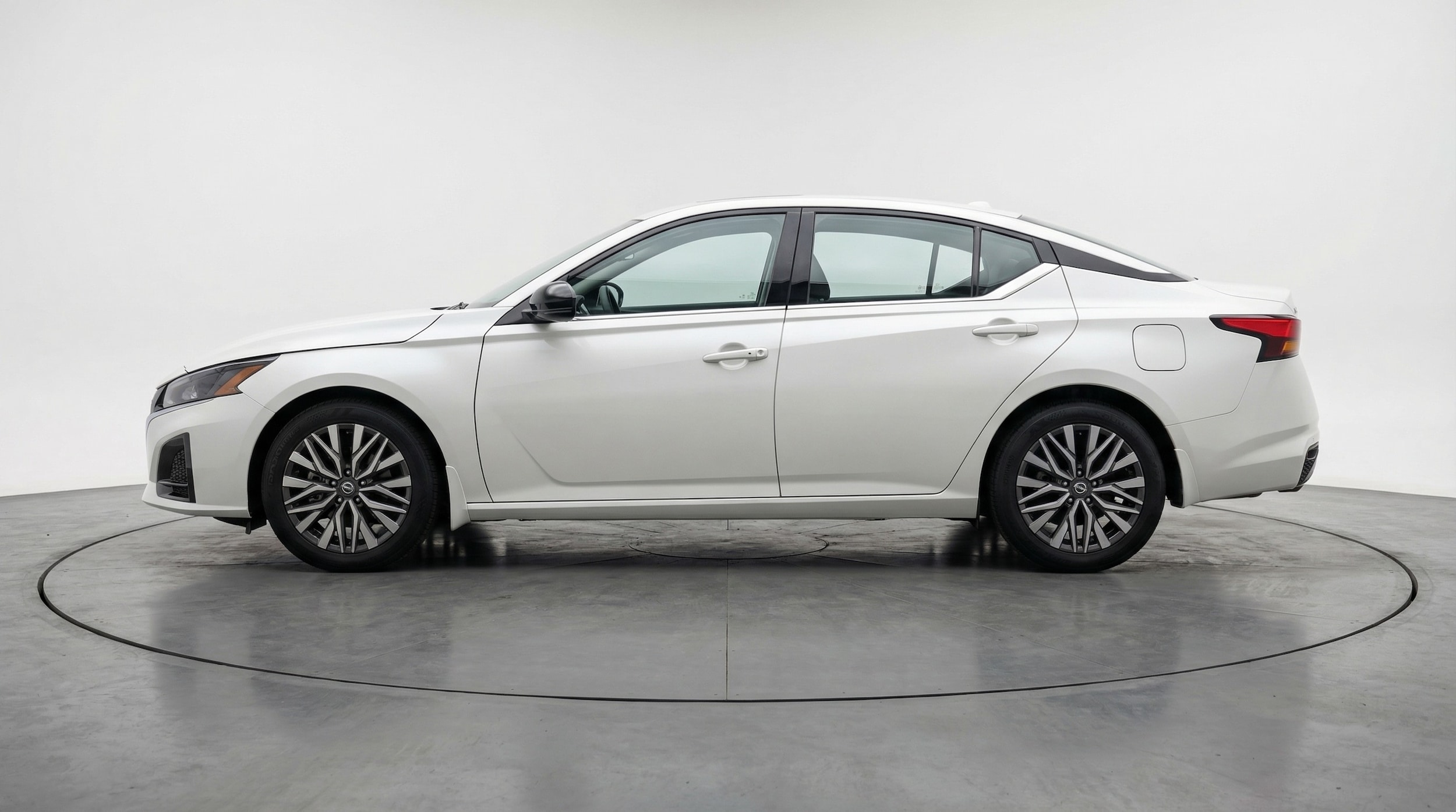 Thumbnail: 2025 Nissan Altima - 4