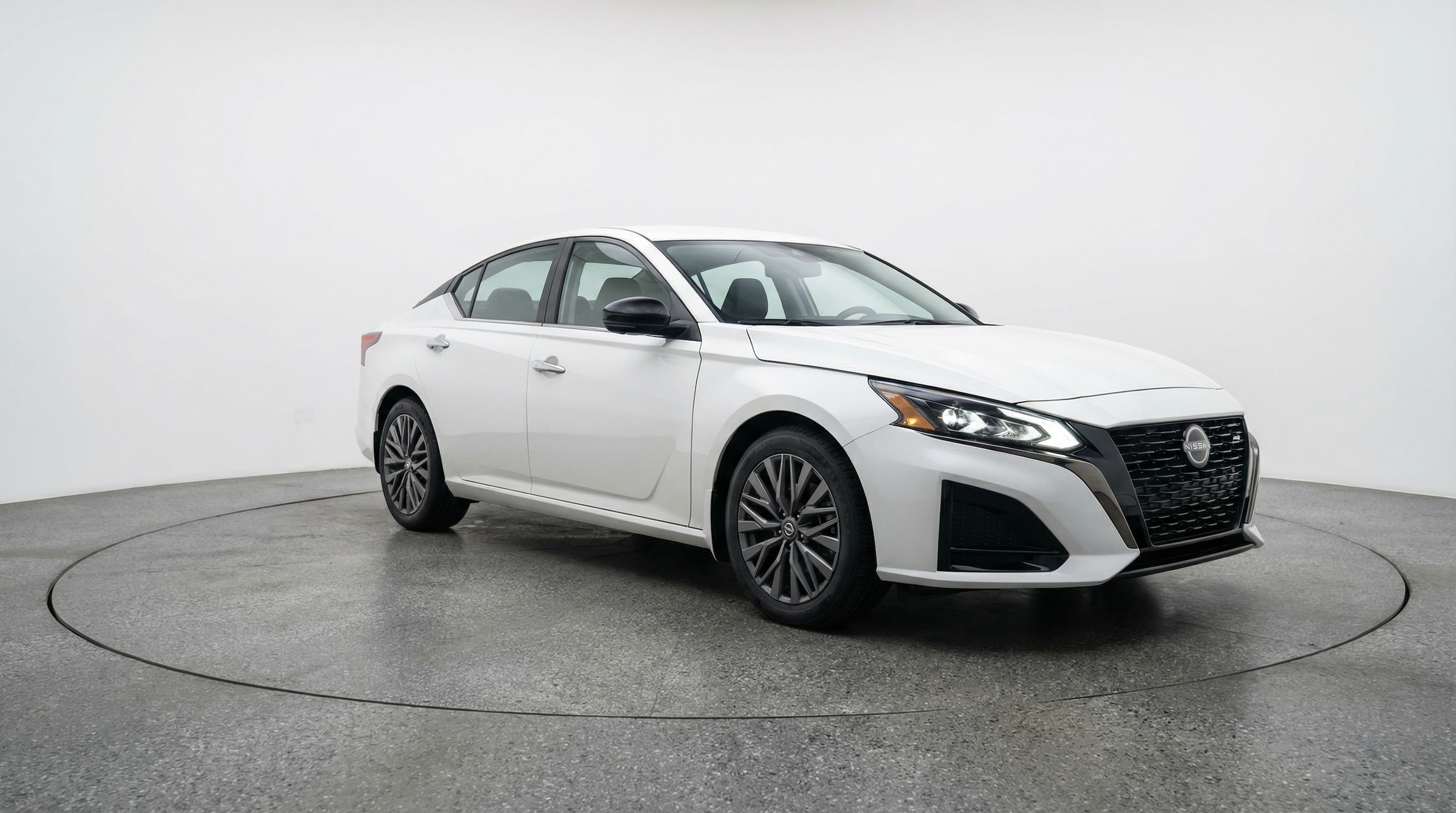 Thumbnail: 2025 Nissan Altima - 1