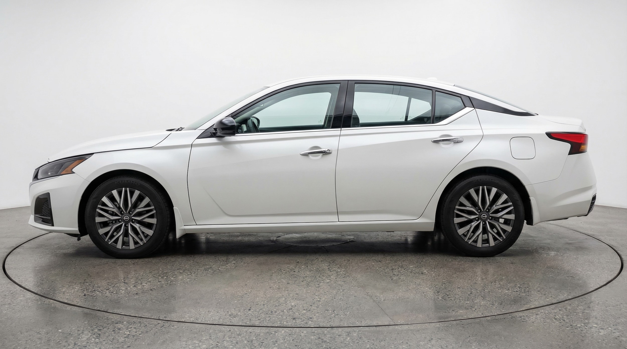 Thumbnail: 2025 Nissan Altima - 4