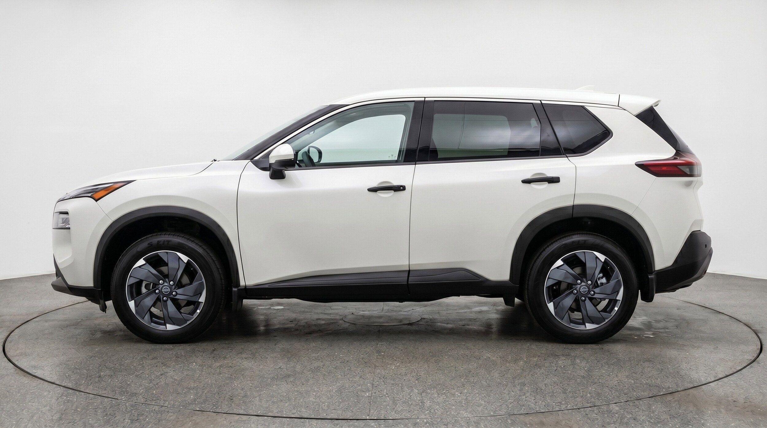 Thumbnail: 2025 Nissan Rogue - 5