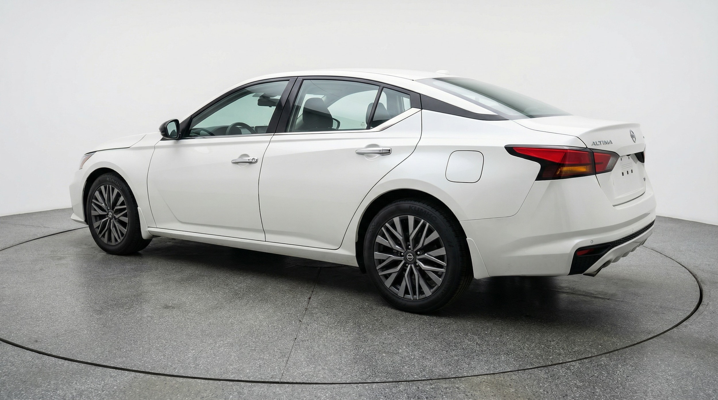 Thumbnail: 2025 Nissan Altima - 5