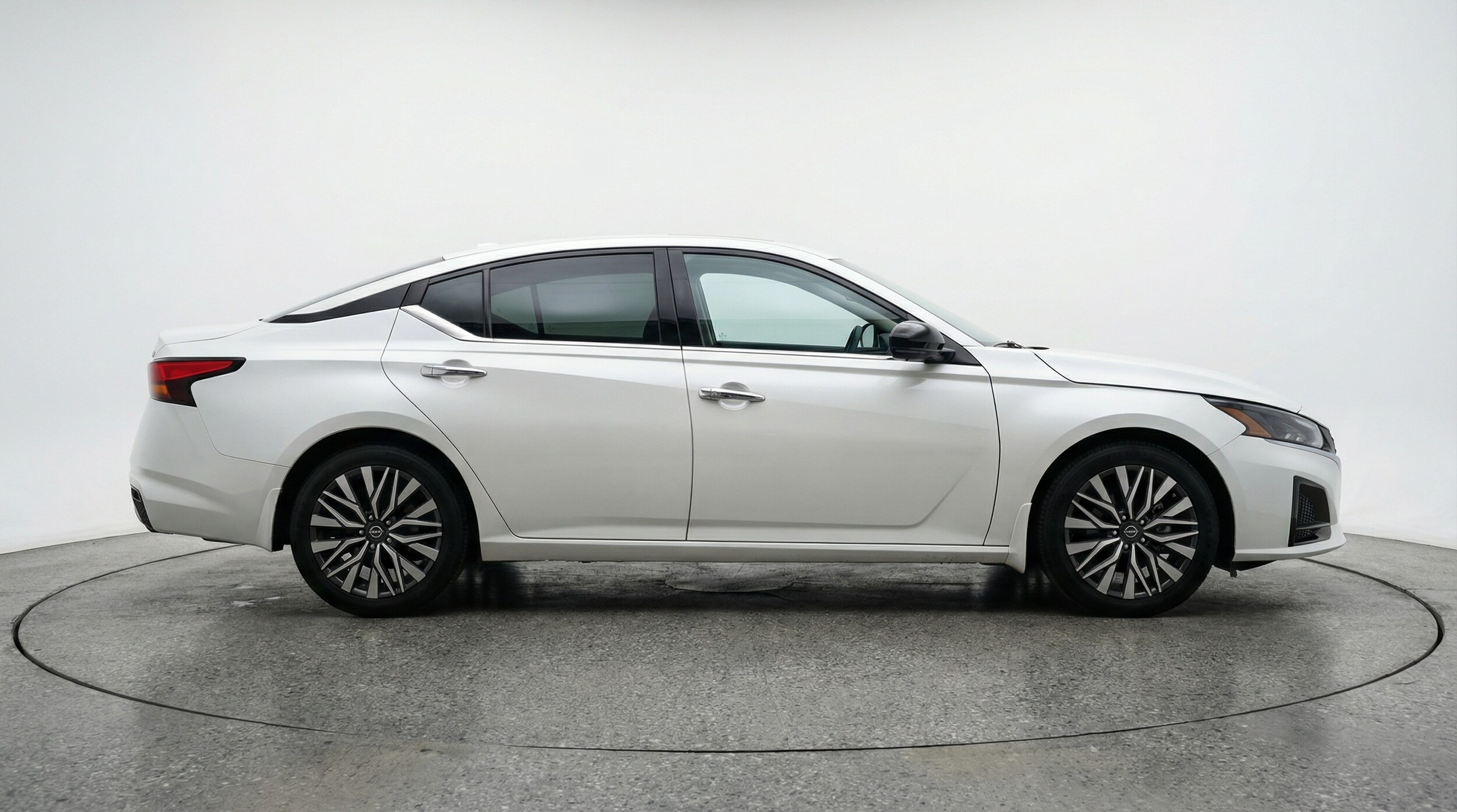 Thumbnail: 2025 Nissan Altima - 8