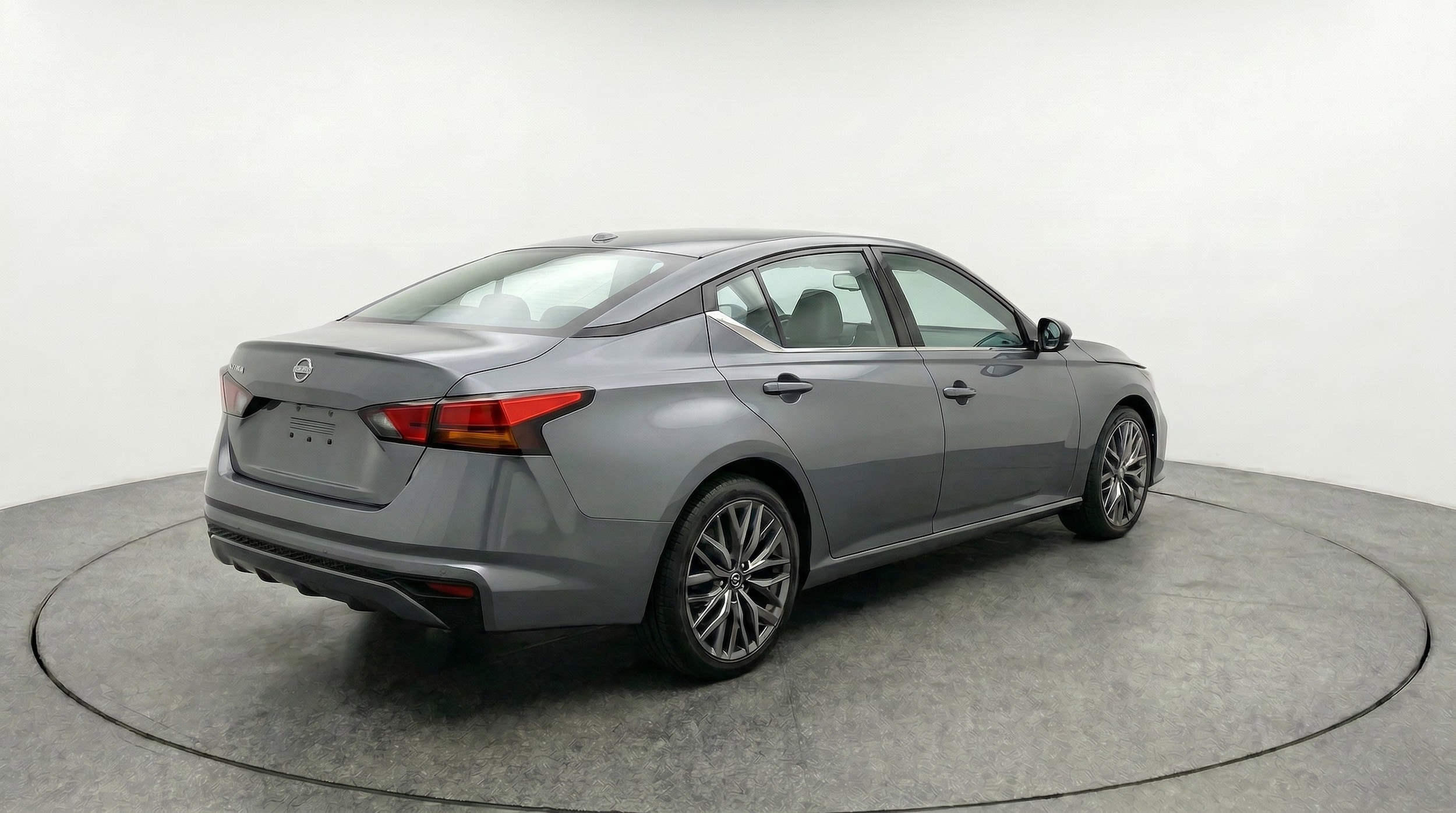 Thumbnail: 2025 Nissan Altima - 9