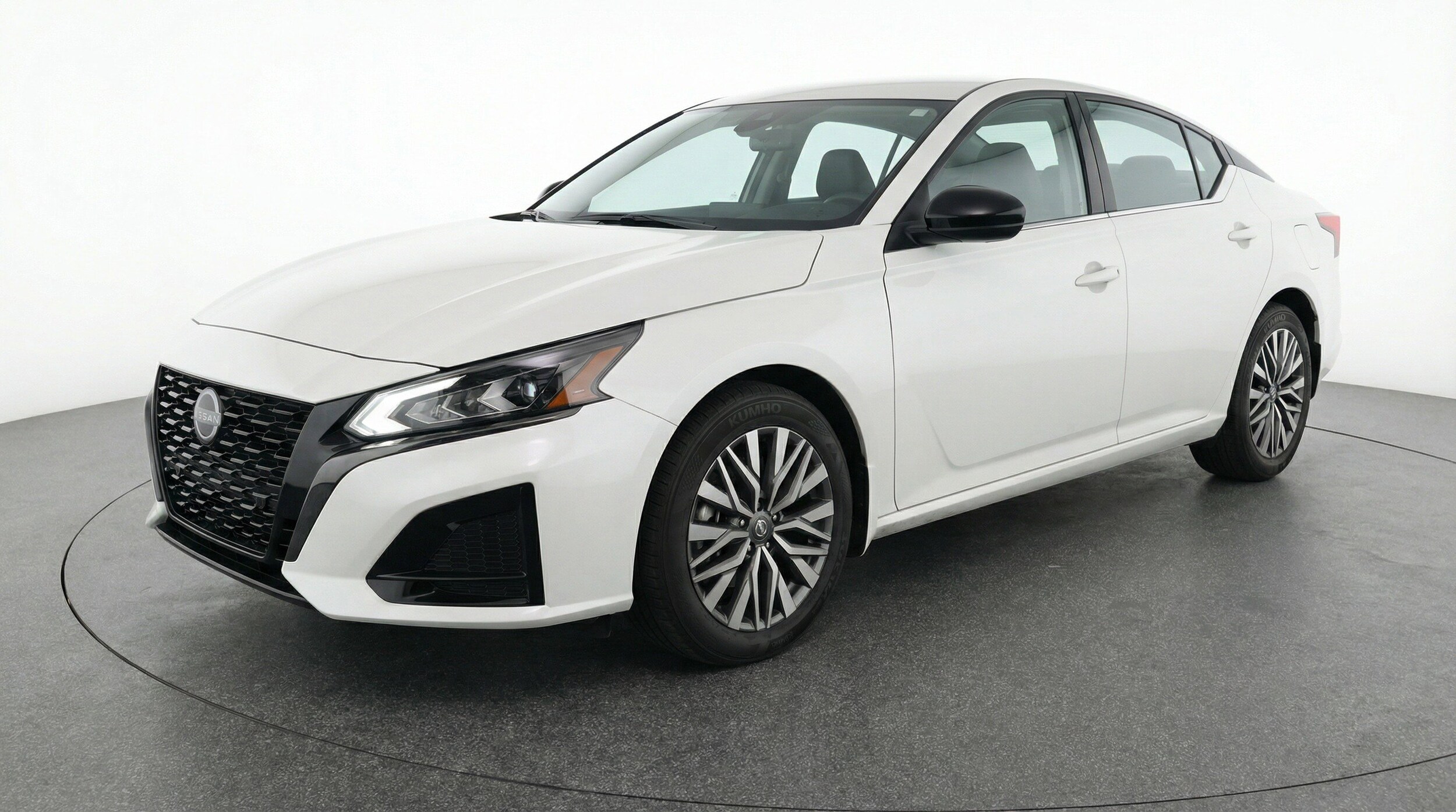 Thumbnail: 2025 Nissan Altima - 3