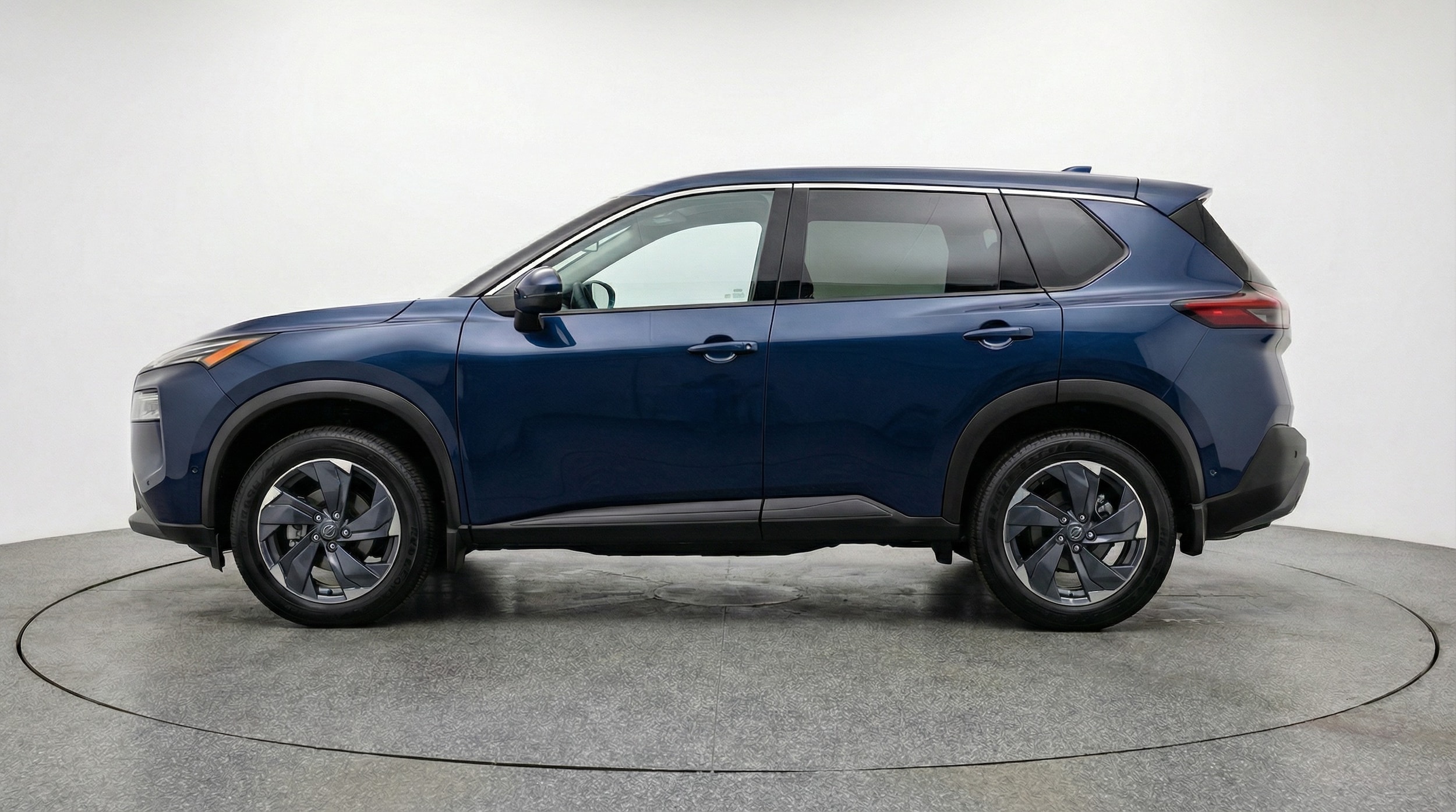 Thumbnail: 2025 Nissan Rogue - 4