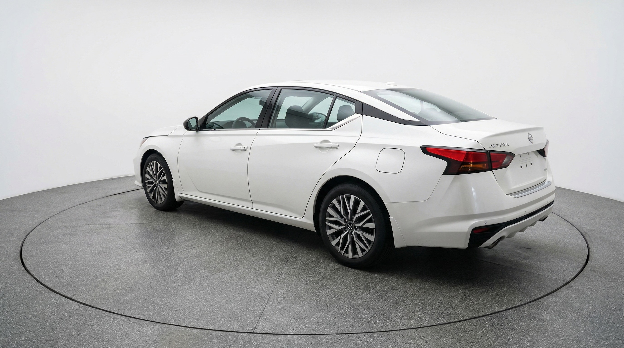 Thumbnail: 2025 Nissan Altima - 5