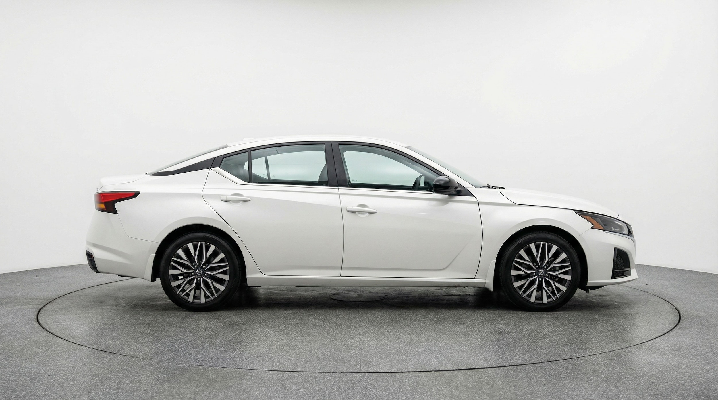 Thumbnail: 2025 Nissan Altima - 8