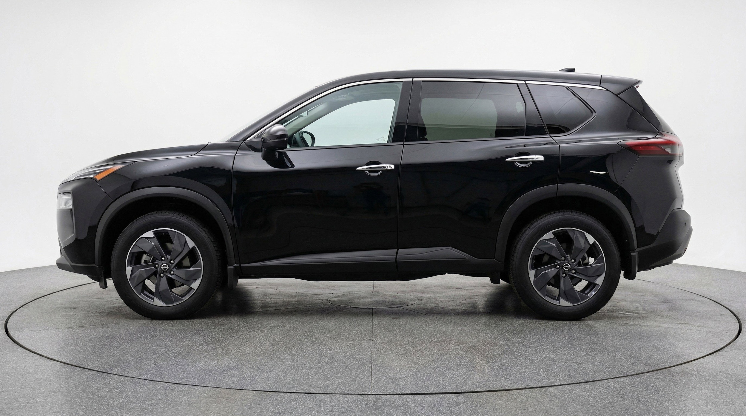 Thumbnail: 2025 Nissan Rogue - 5