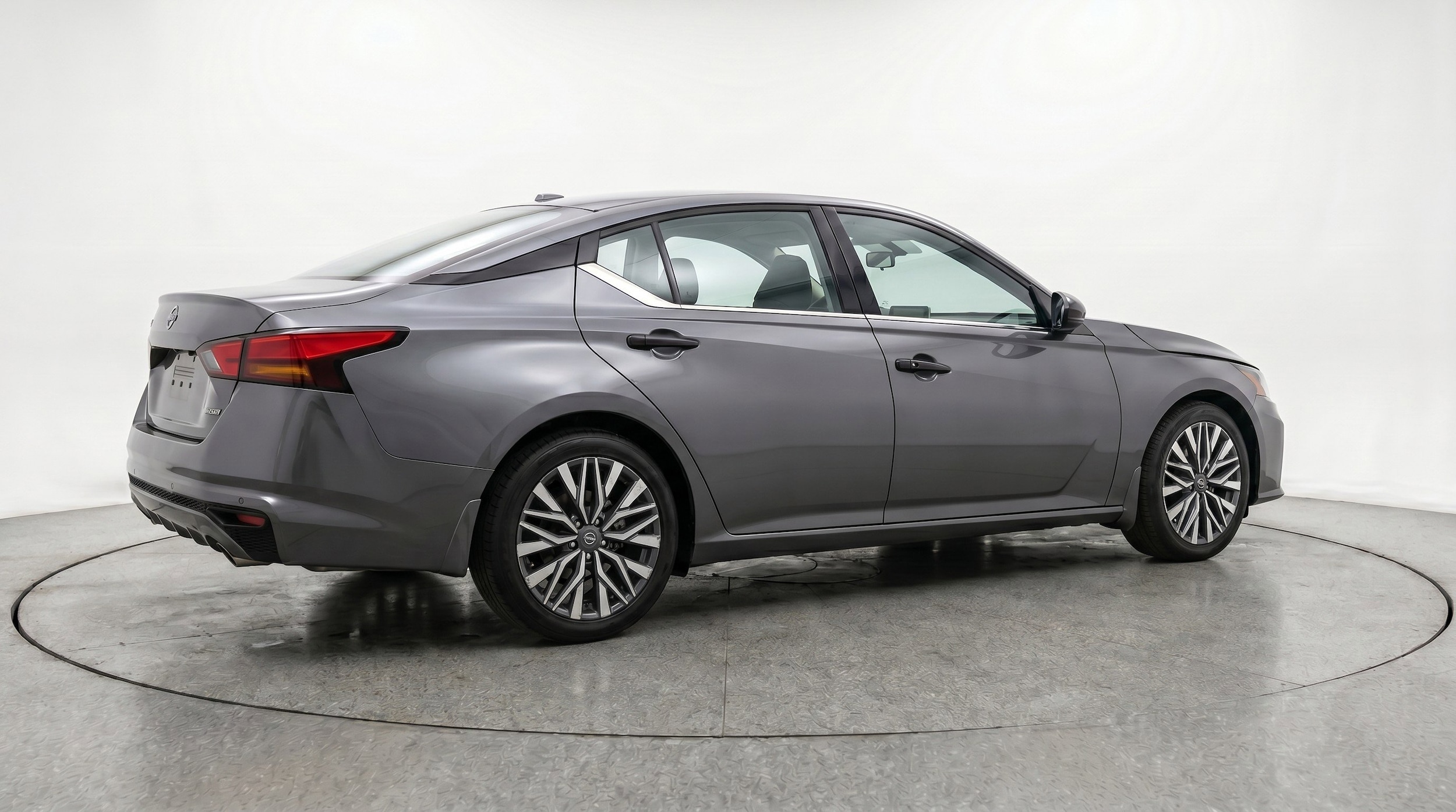 Thumbnail: 2025 Nissan Altima - 9