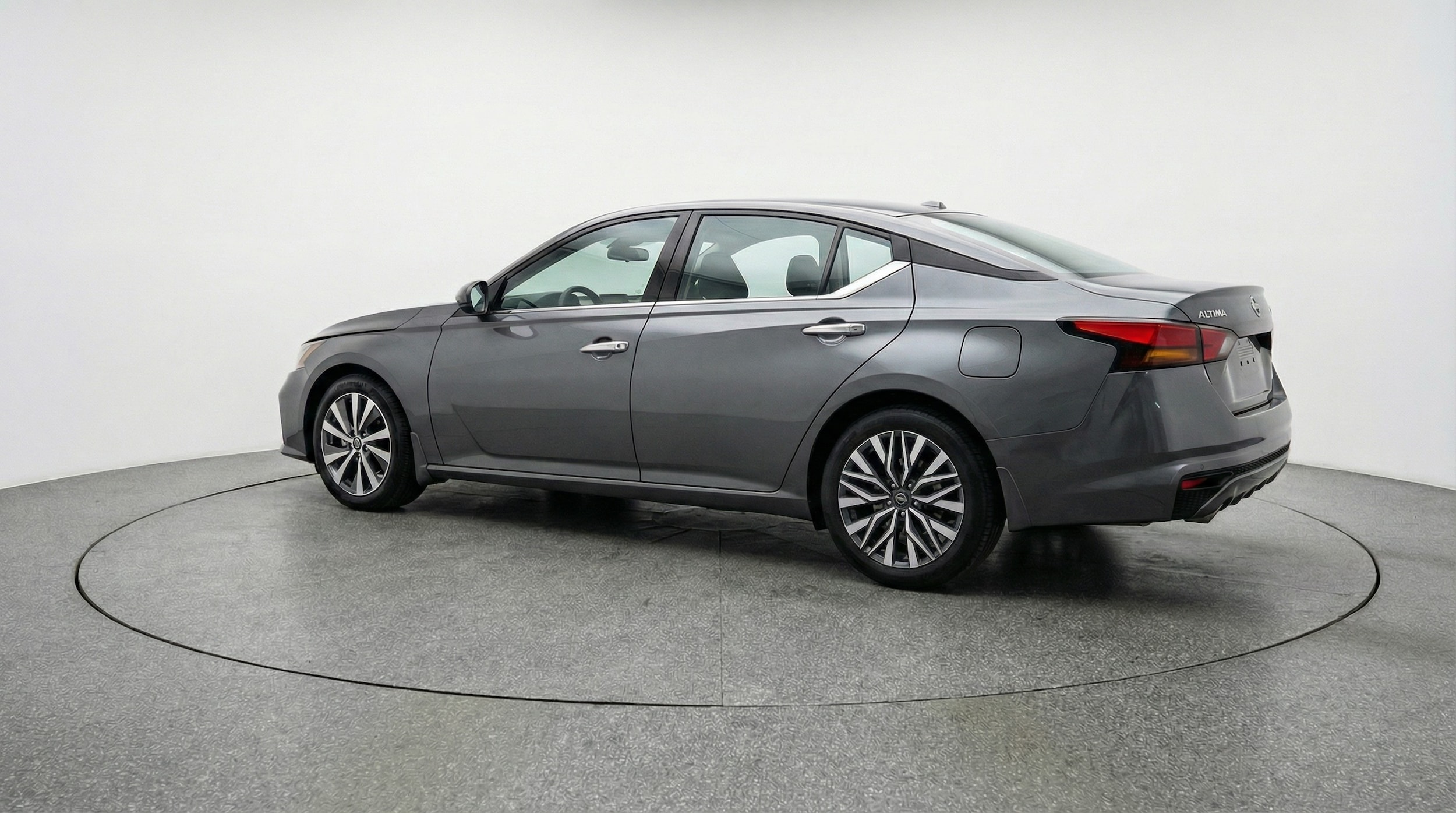 Thumbnail: 2025 Nissan Altima - 5