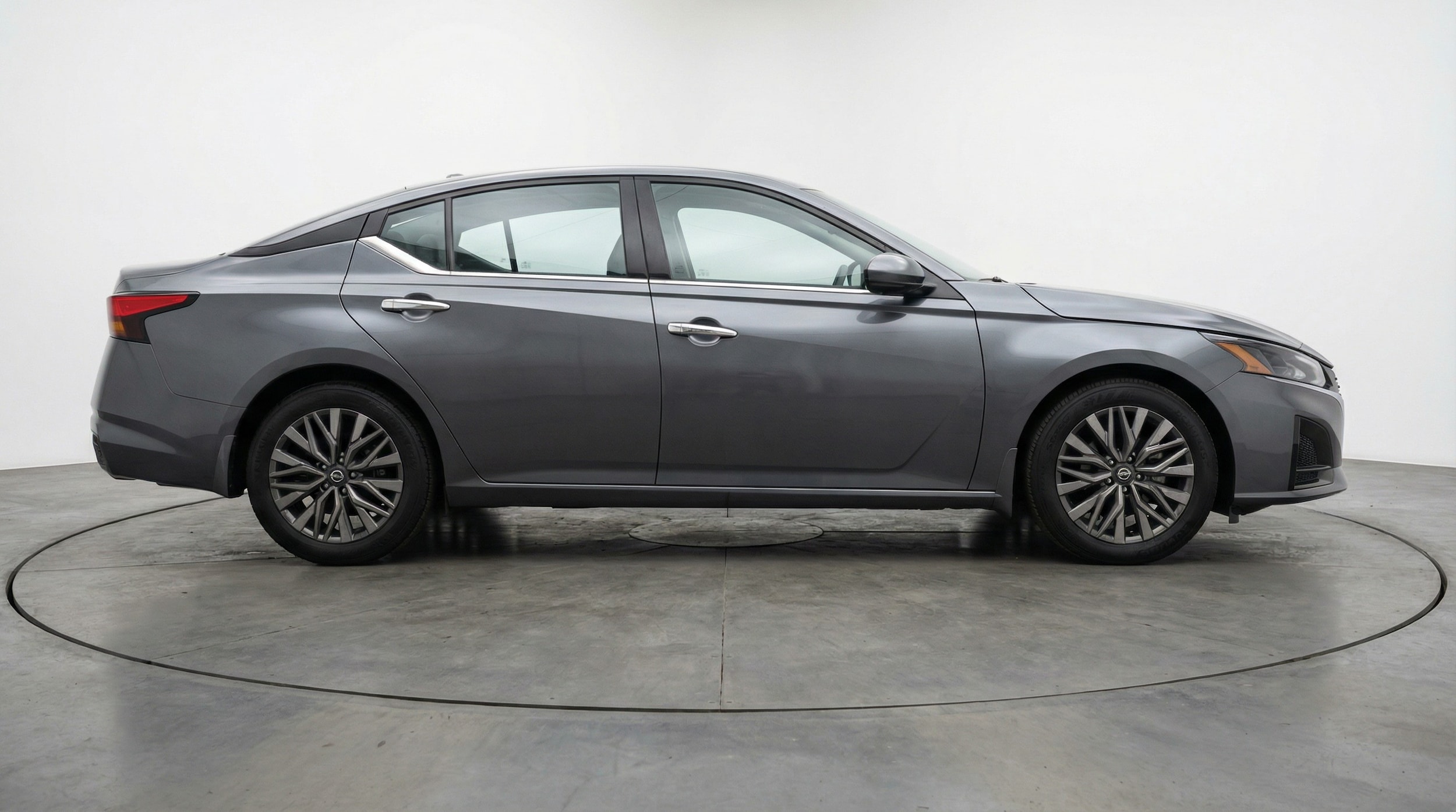 Thumbnail: 2025 Nissan Altima - 8