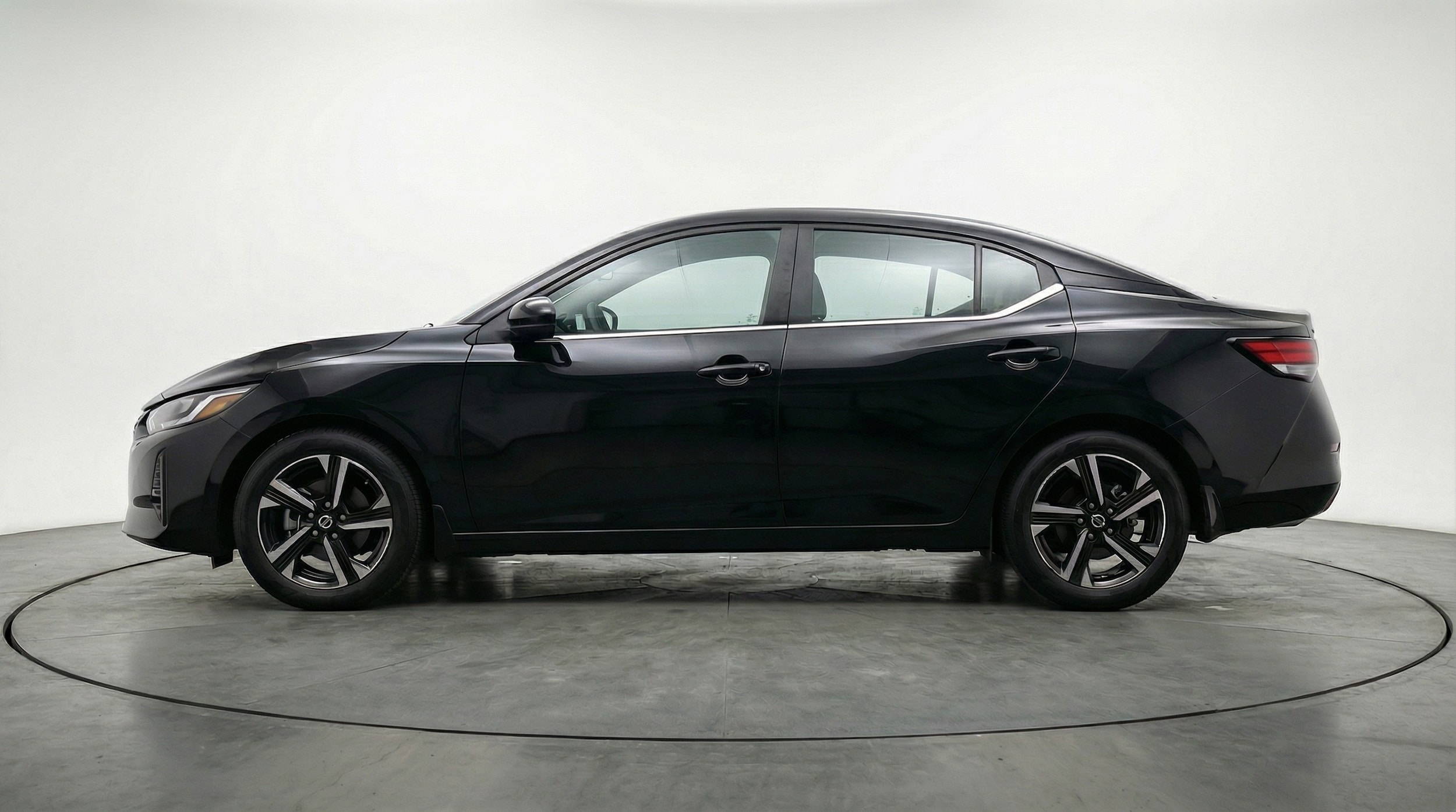 Thumbnail: 2025 Nissan Sentra - 4