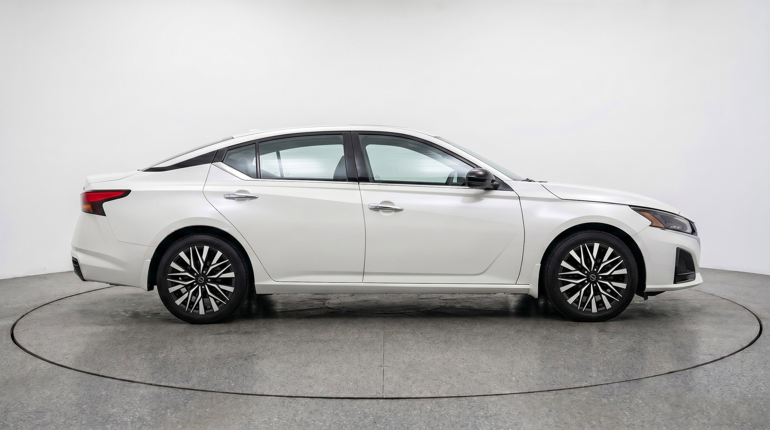 Thumbnail: 2025 Nissan Altima - 11