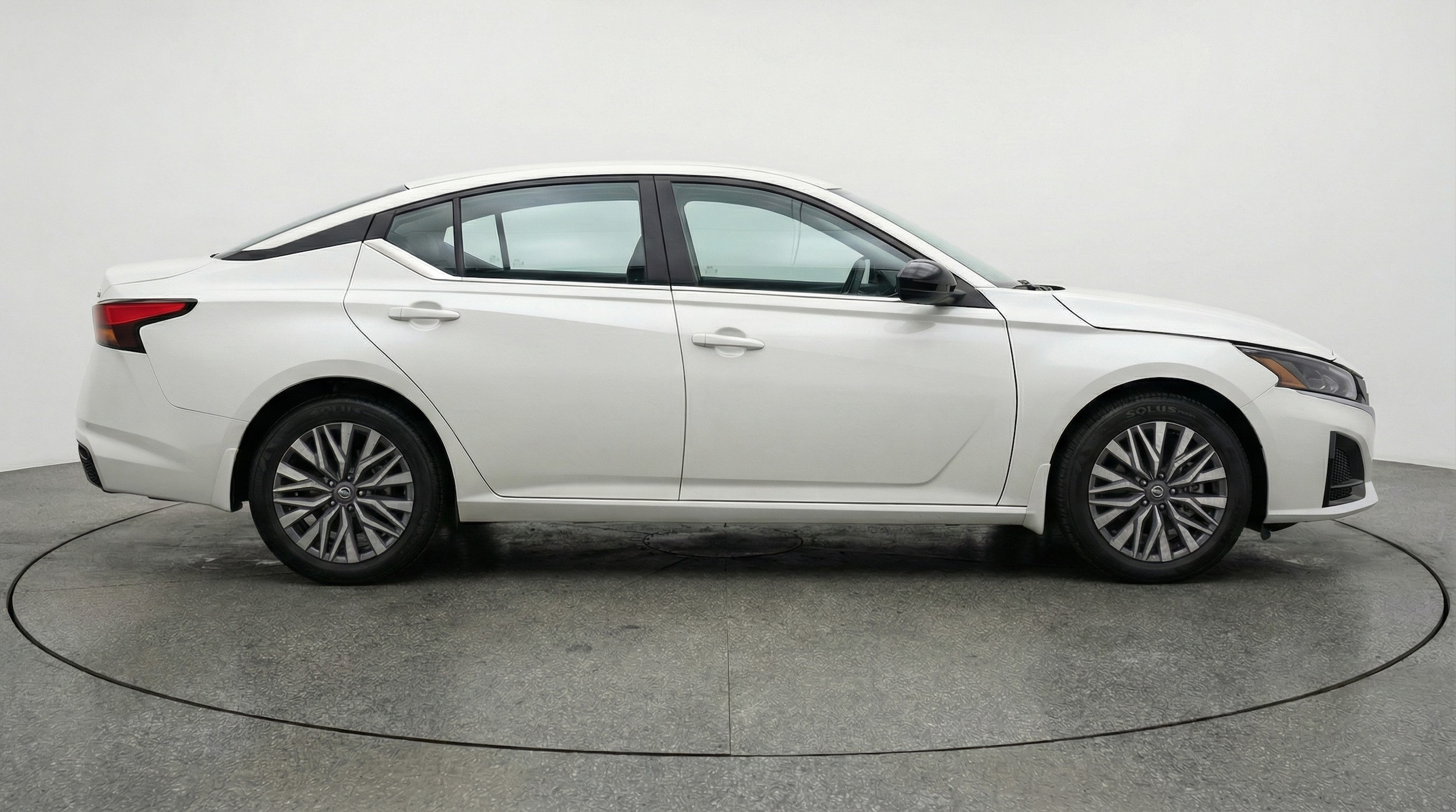 Thumbnail: 2025 Nissan Altima - 8