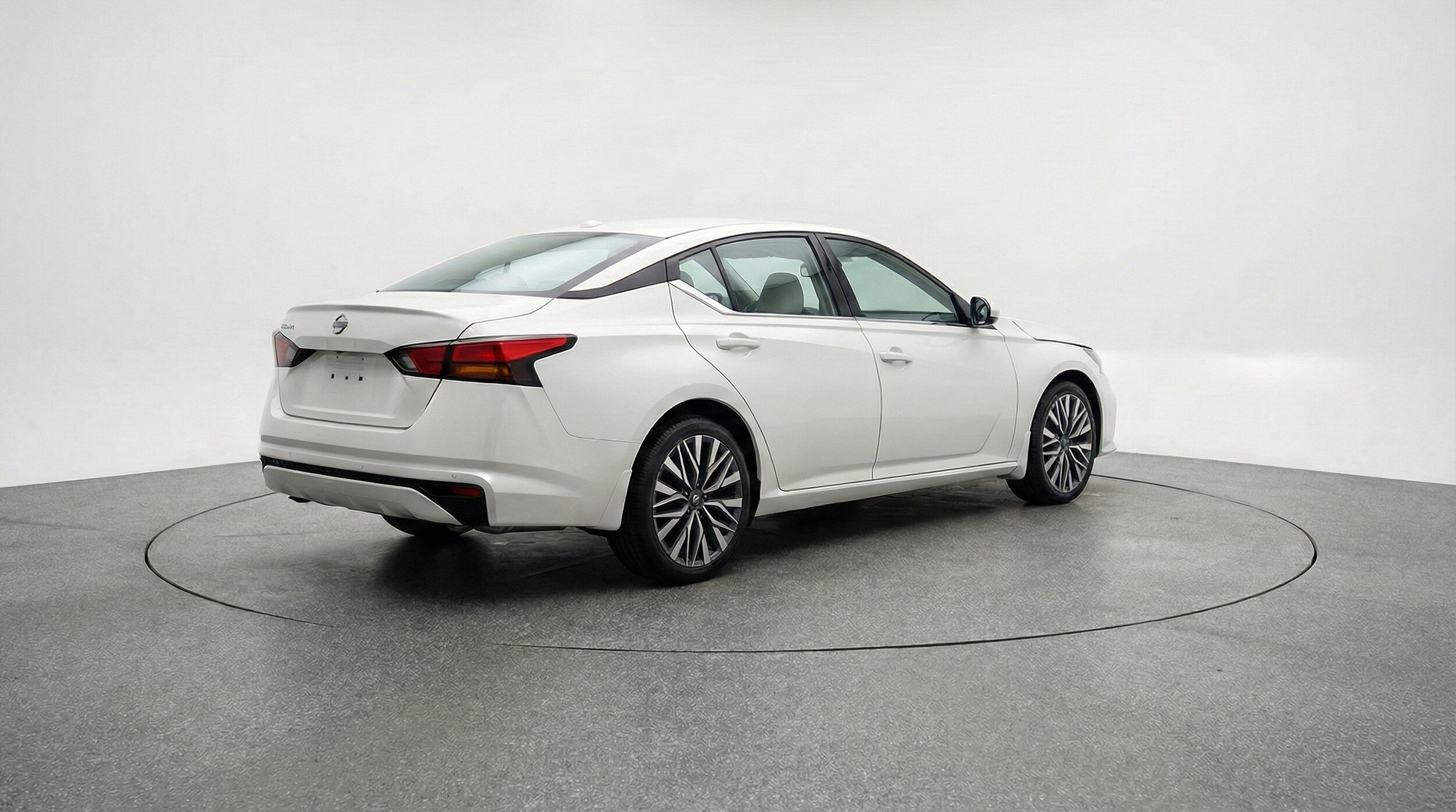 Thumbnail: 2025 Nissan Altima - 9