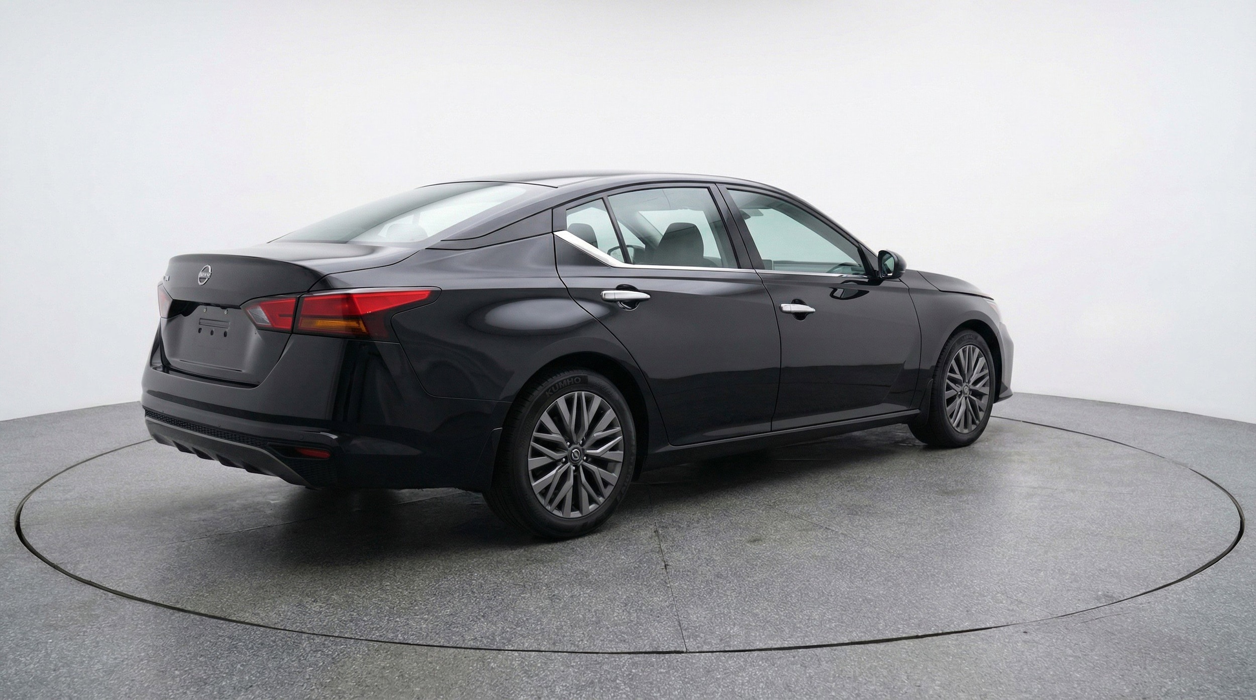 Thumbnail: 2025 Nissan Altima - 9