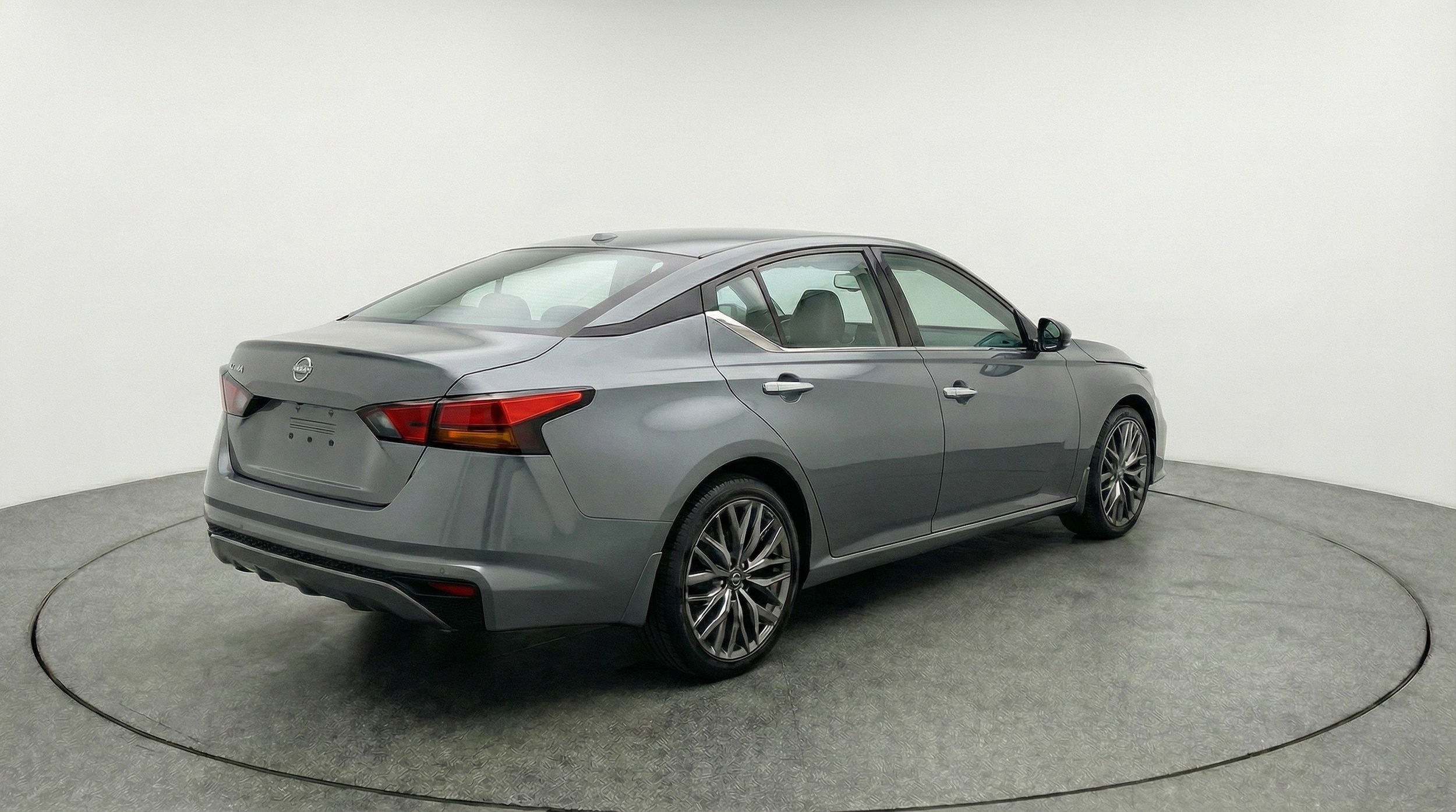 Thumbnail: 2025 Nissan Altima - 9