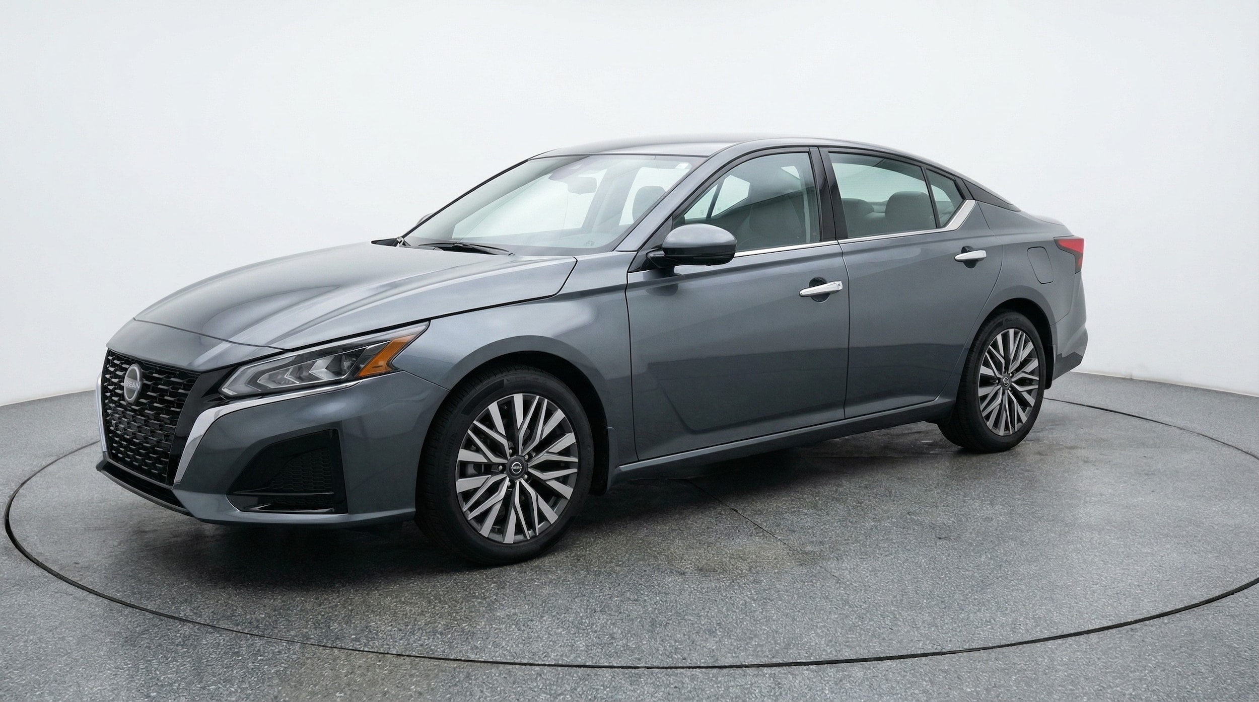 Thumbnail: 2025 Nissan Altima - 3