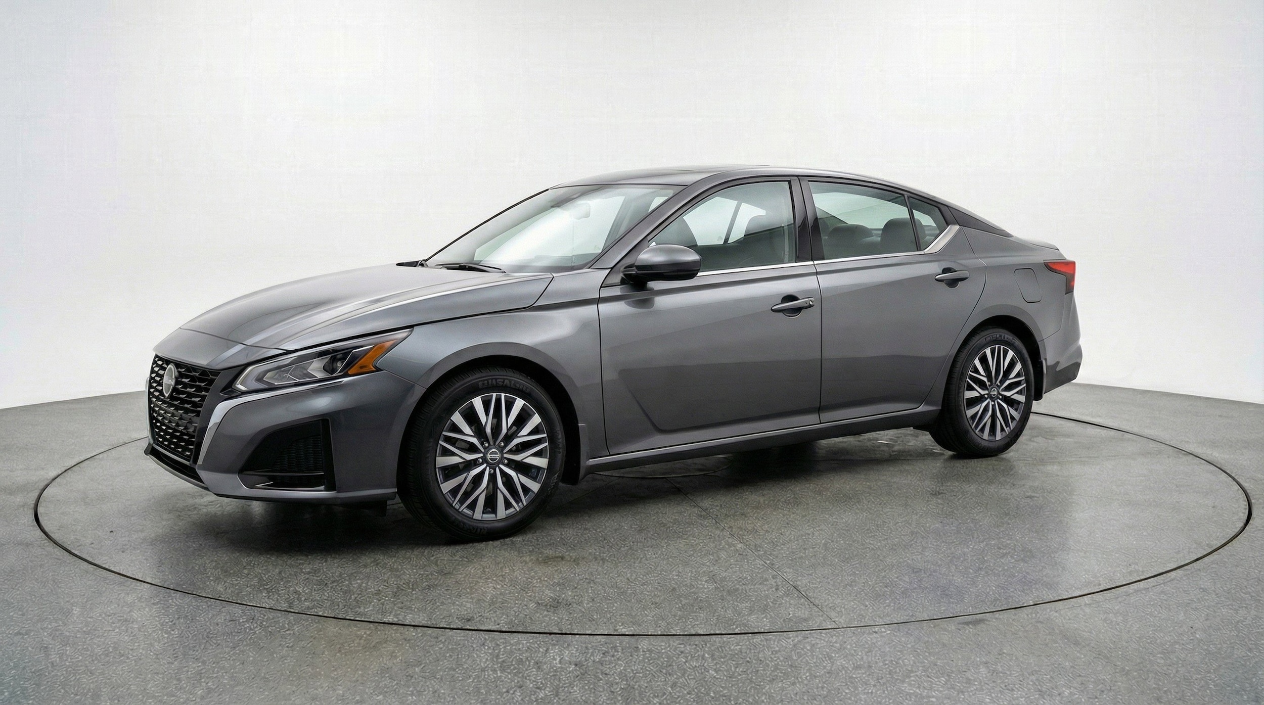 Thumbnail: 2025 Nissan Altima - 3