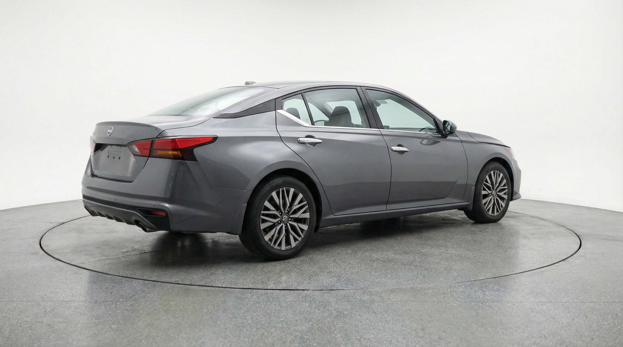 Thumbnail: 2025 Nissan Altima - 9