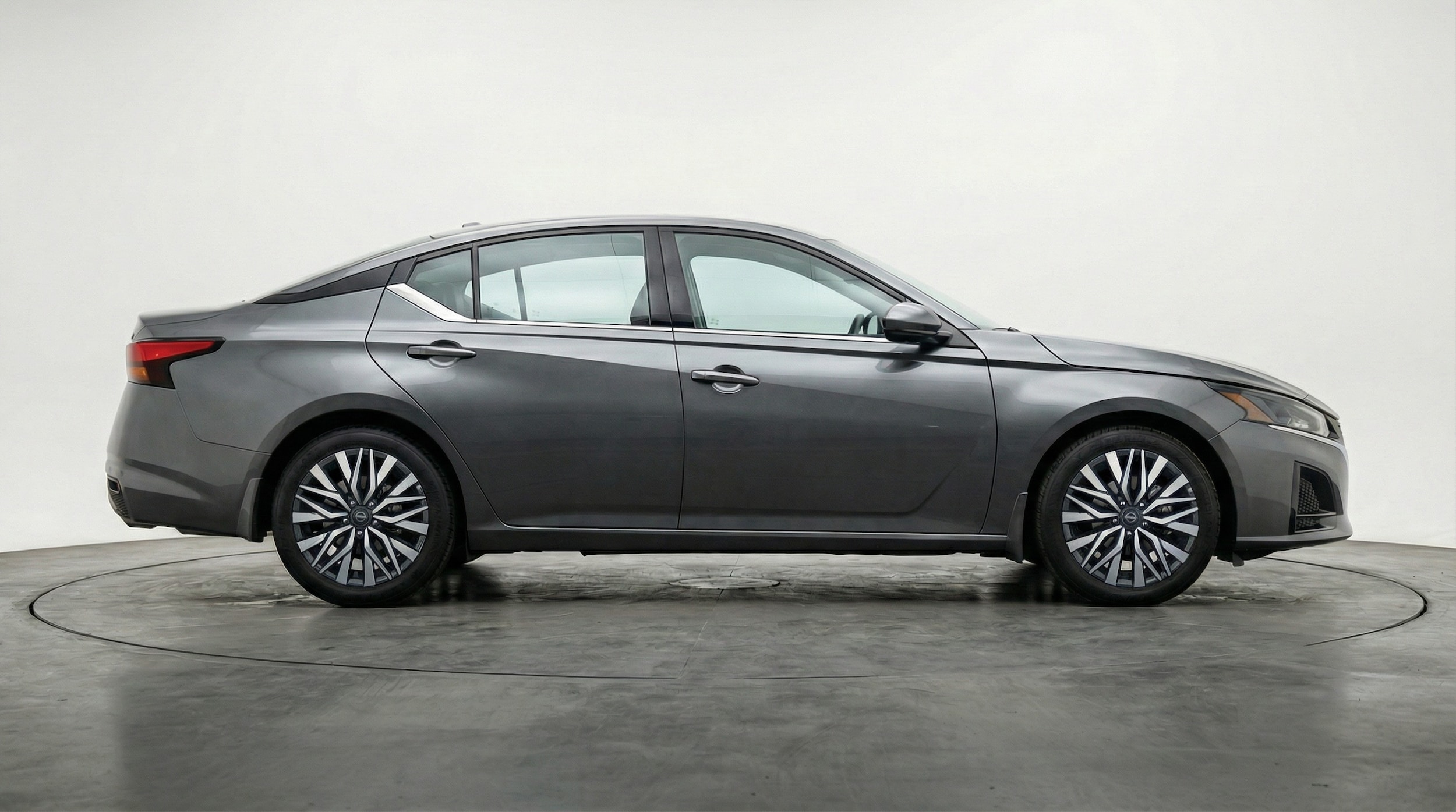 Thumbnail: 2025 Nissan Altima - 8