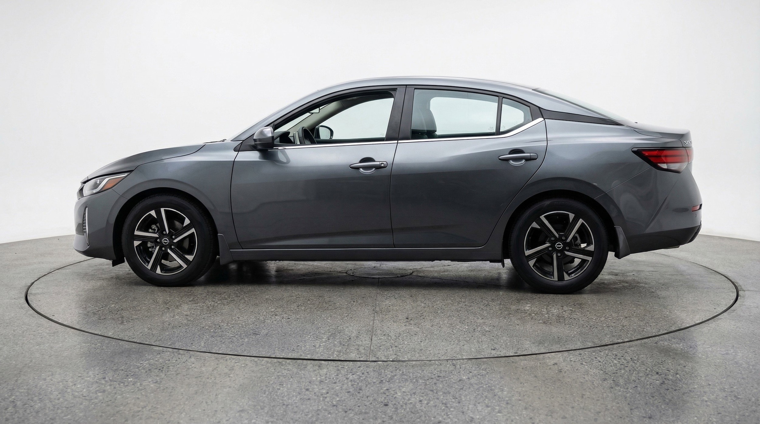 Thumbnail: 2025 Nissan Sentra - 5