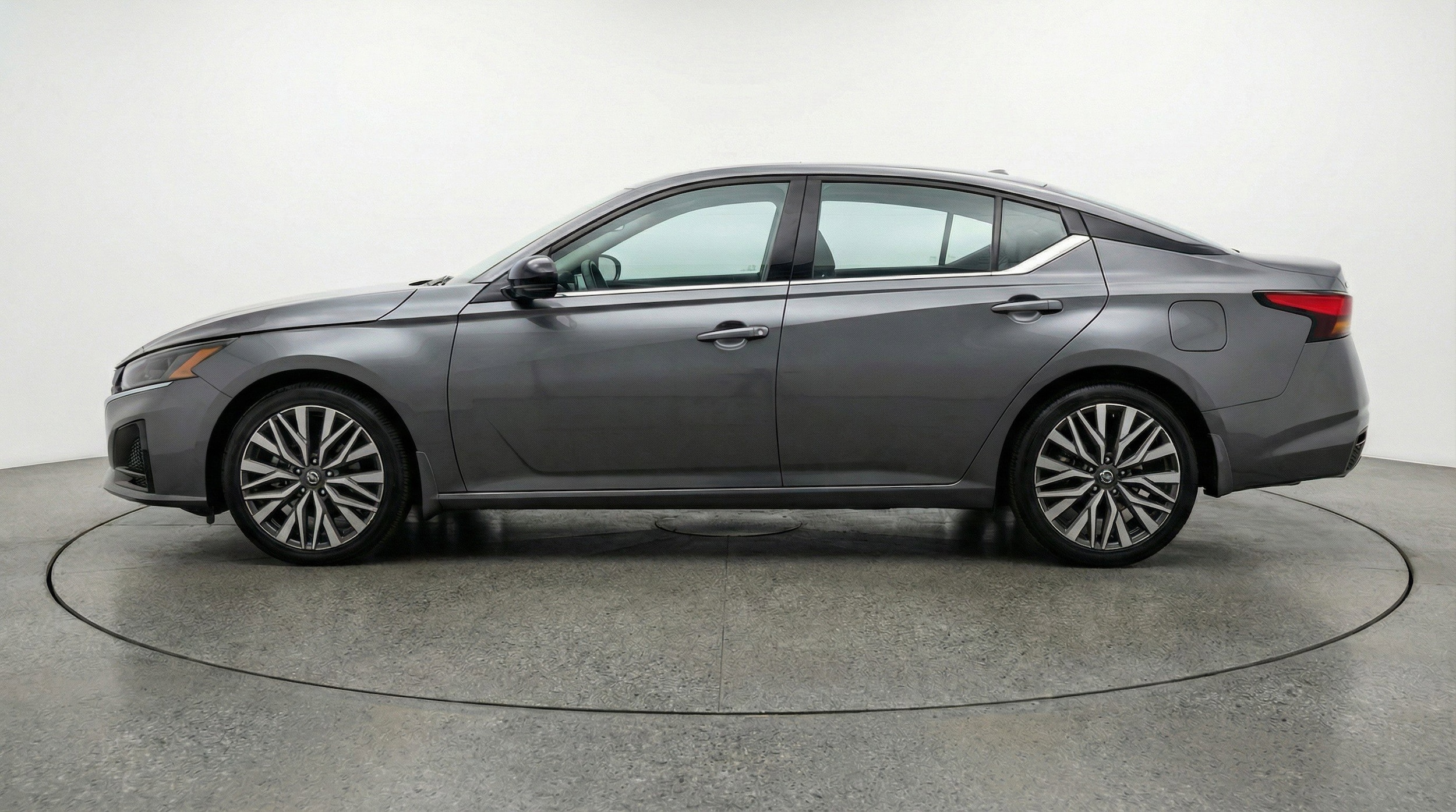 Thumbnail: 2025 Nissan Altima - 5