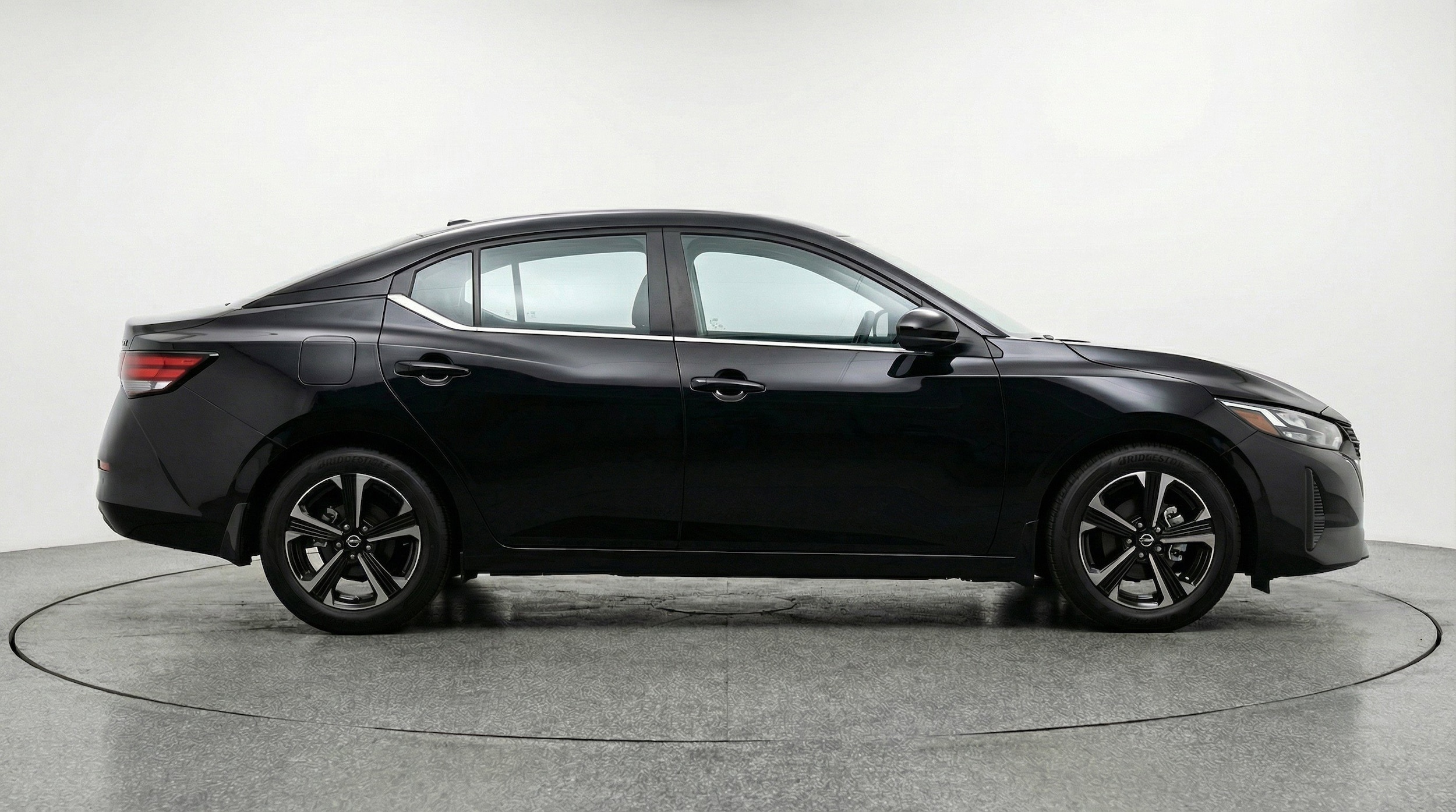 Thumbnail: 2025 Nissan Sentra - 11